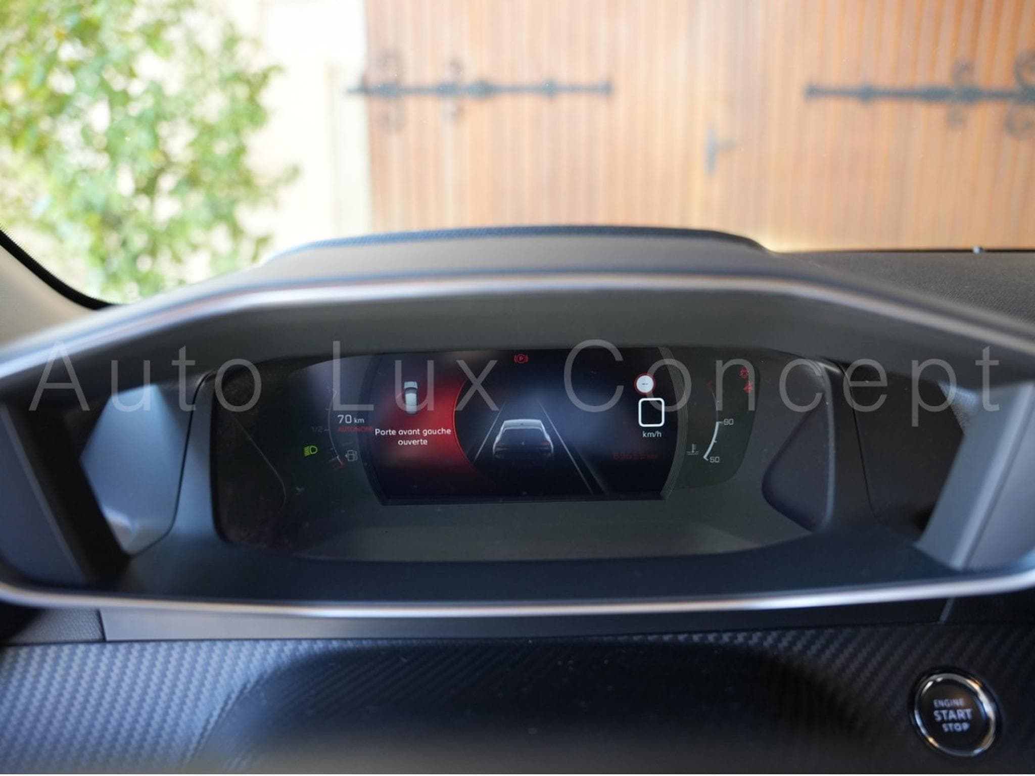Peugeot 208 1.2 PureTech 100 S&S Allure Pack (2022) - Photo 26