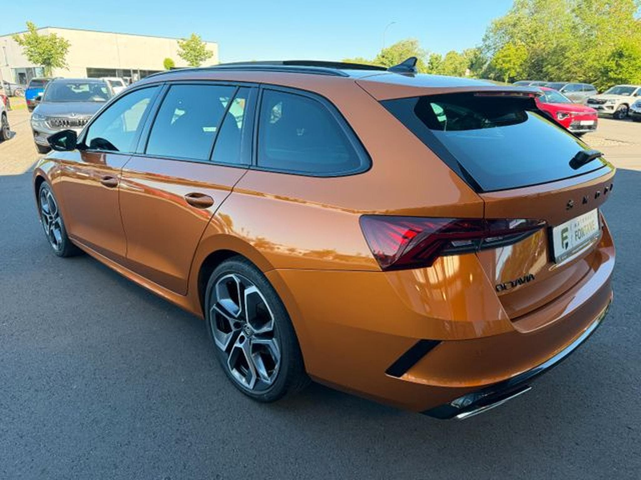 Skoda Octavia Octavia 2,0TDi Kombi RS Pano 19" AHK DCC Matrix (2023) - Photo 8