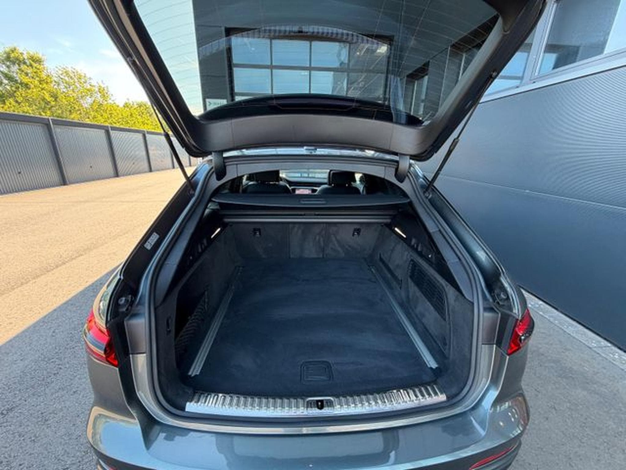 Audi A6 A6 Avant 50TDI quattro S Line Pano AHK Allradlk (2019) - Photo 15