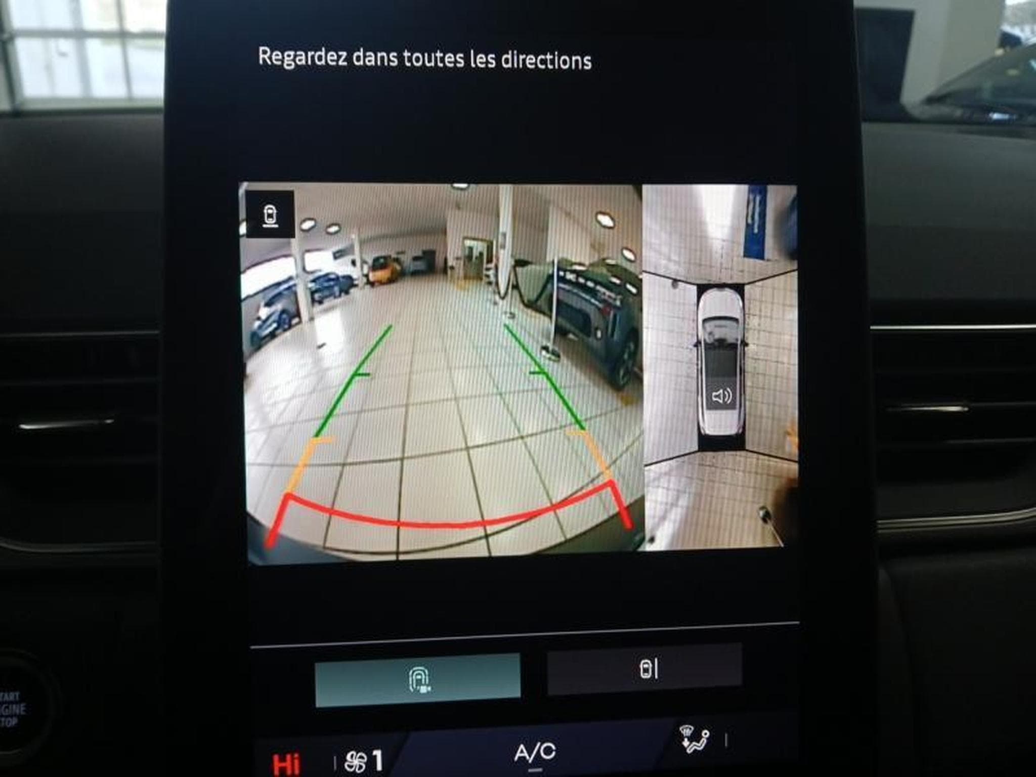 Renault Symbioz 1.6 Tce E-TECH Hybrid TeChno EDC (2025) - Photo 9