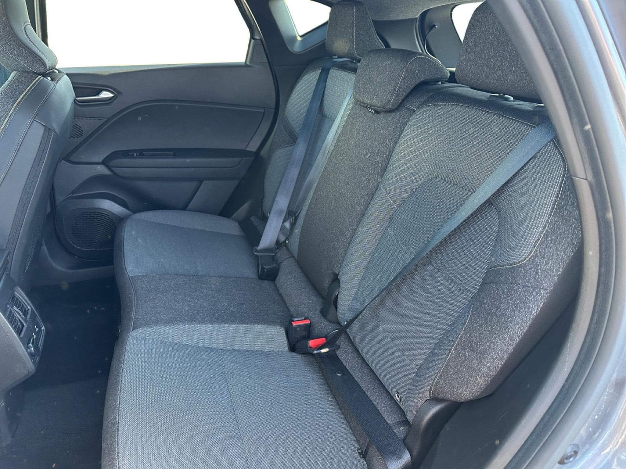 Renault Captur 1.0 Tce Techno (2025) - Foto 9