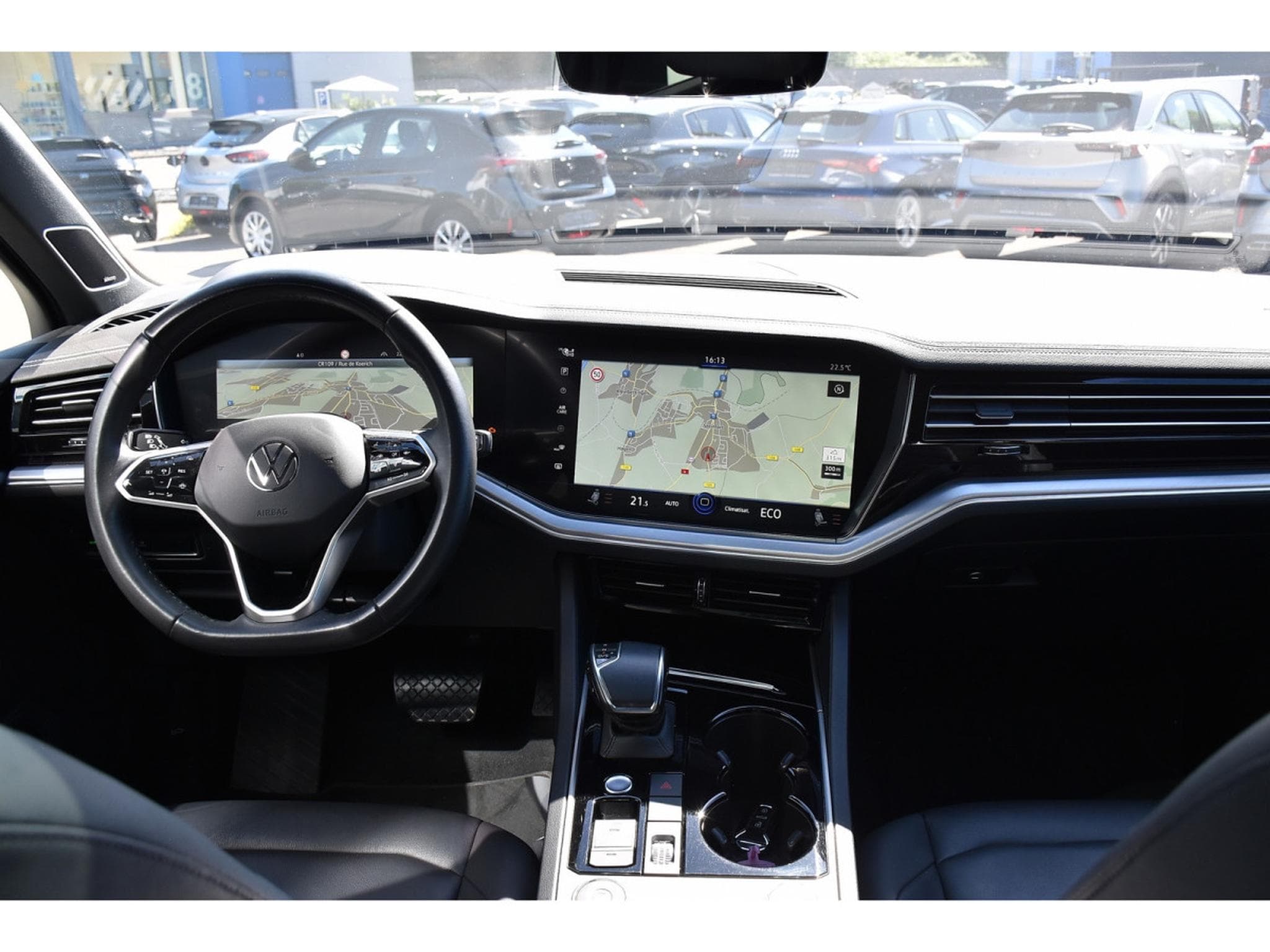 VW Touareg 3.0 TSI eHybrid PHEV 4Motion Elegance Tip. SUSP PNEU ATT RMQ (2021) - Foto 10