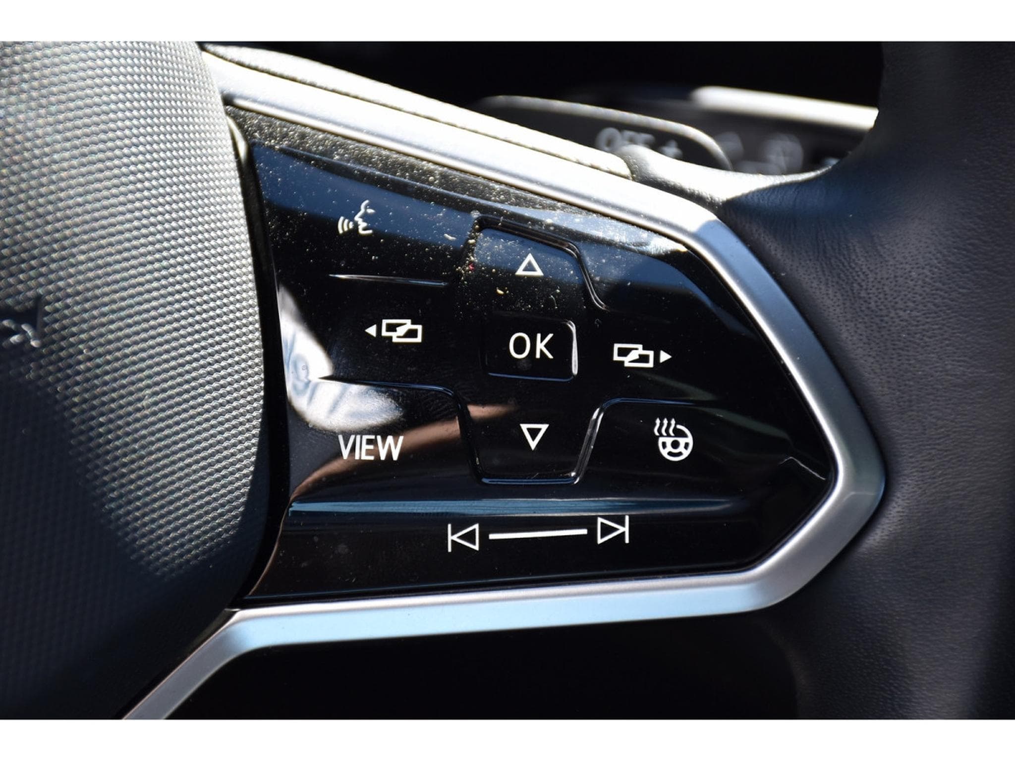 VW Touareg 3.0 TSI eHybrid PHEV 4Motion Elegance Tip. SUSP PNEU ATT RMQ (2021) - Foto 20