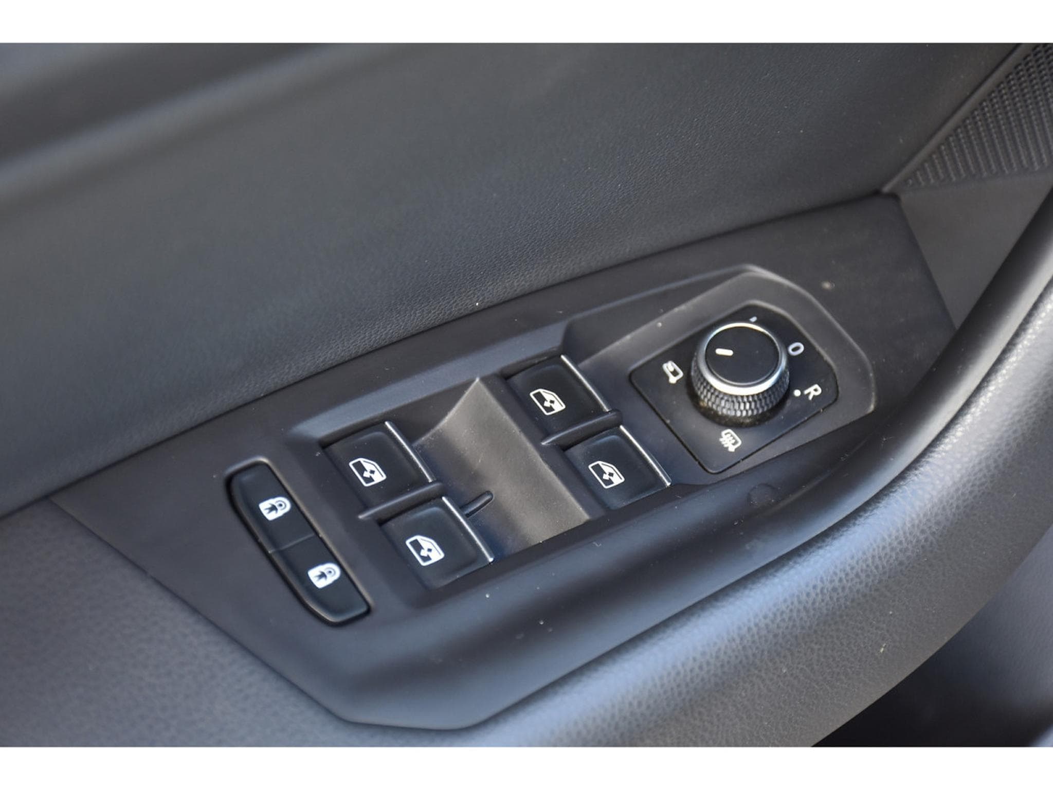 VW Touareg 3.0 TSI eHybrid PHEV 4Motion Elegance Tip. SUSP PNEU ATT RMQ (2021) - Foto 21