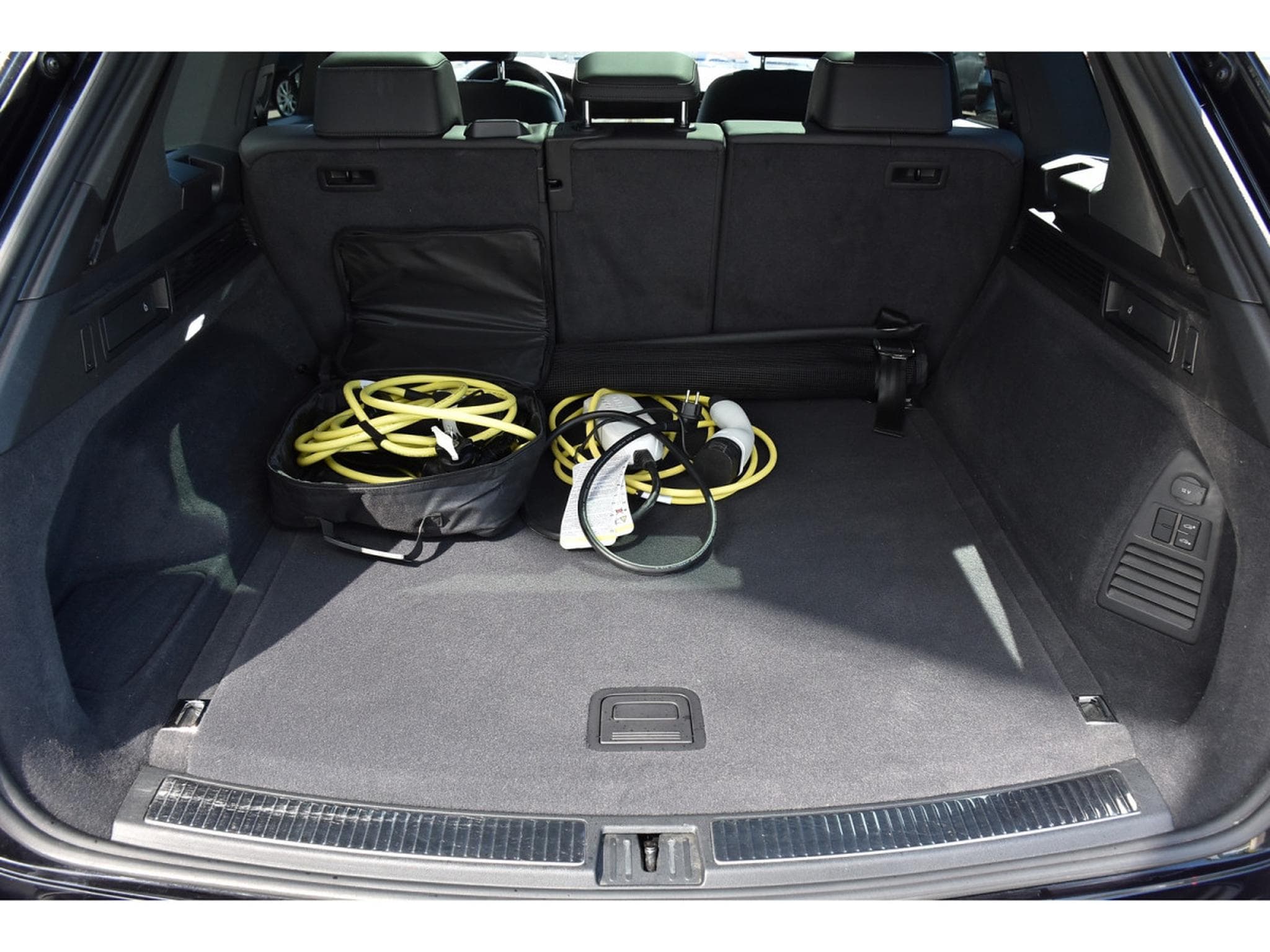 VW Touareg 3.0 TSI eHybrid PHEV 4Motion Elegance Tip. SUSP PNEU ATT RMQ (2021) - Foto 24