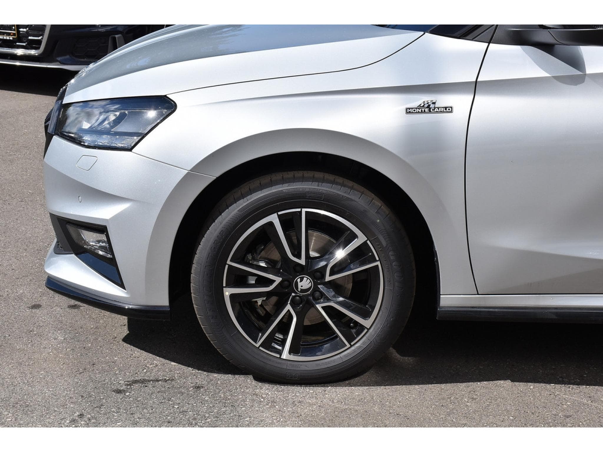 Skoda Fabia 1.0 TSI Monte Carlo DSG ACC TRAVEL CAM KESSY NEUVE (2026) - Foto 5