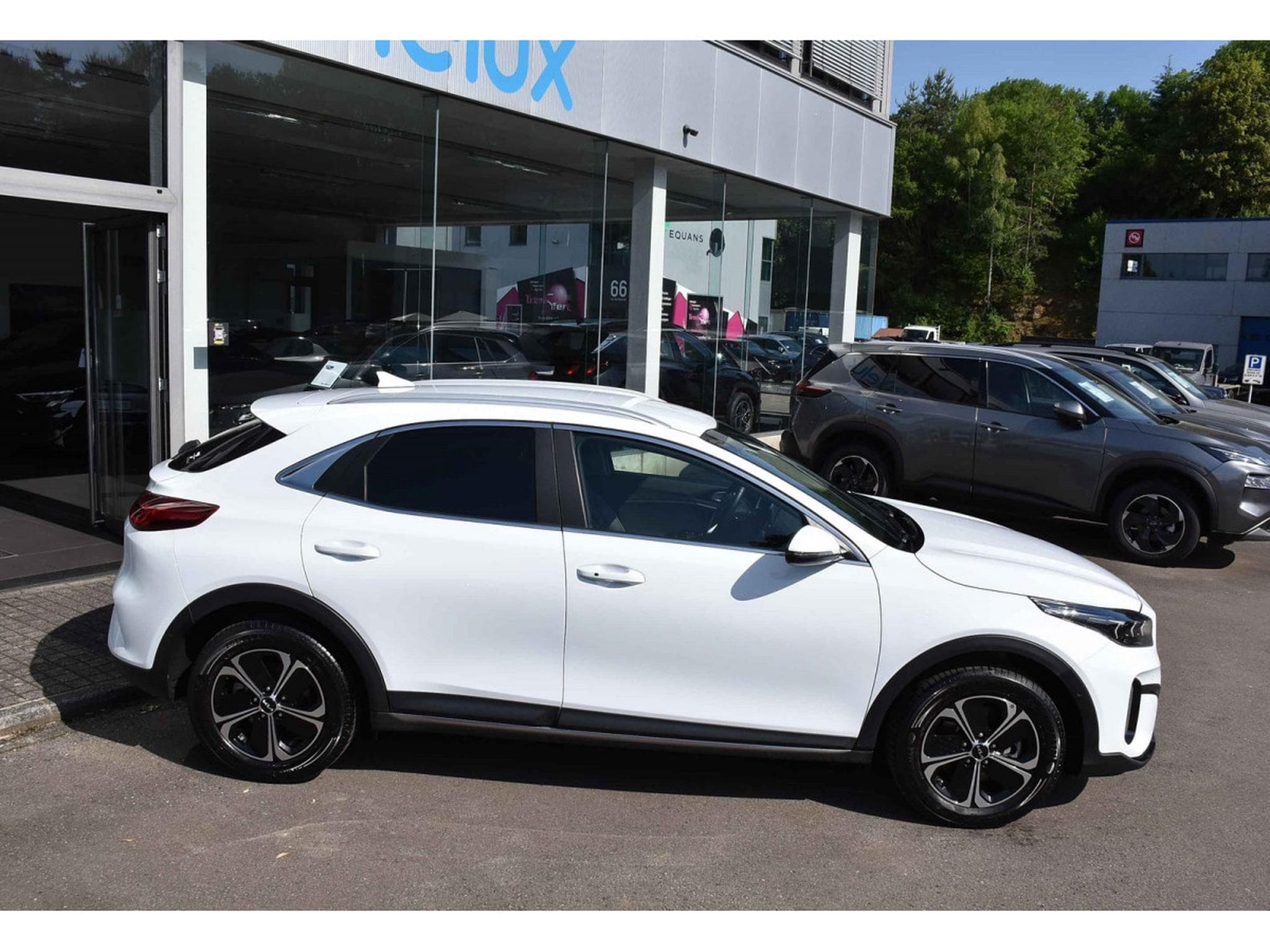Kia XCeed 1.6 GDI PHEV Business Line DCT ACC LANE SIDE CAM 1° MAIN (2023) - Foto 3