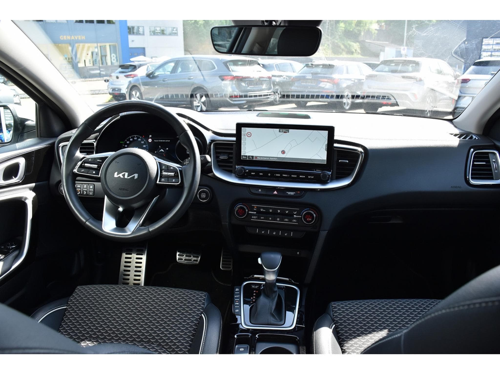 Kia XCeed 1.6 GDI PHEV Business Line DCT ACC LANE SIDE CAM 1° MAIN (2023) - Foto 9