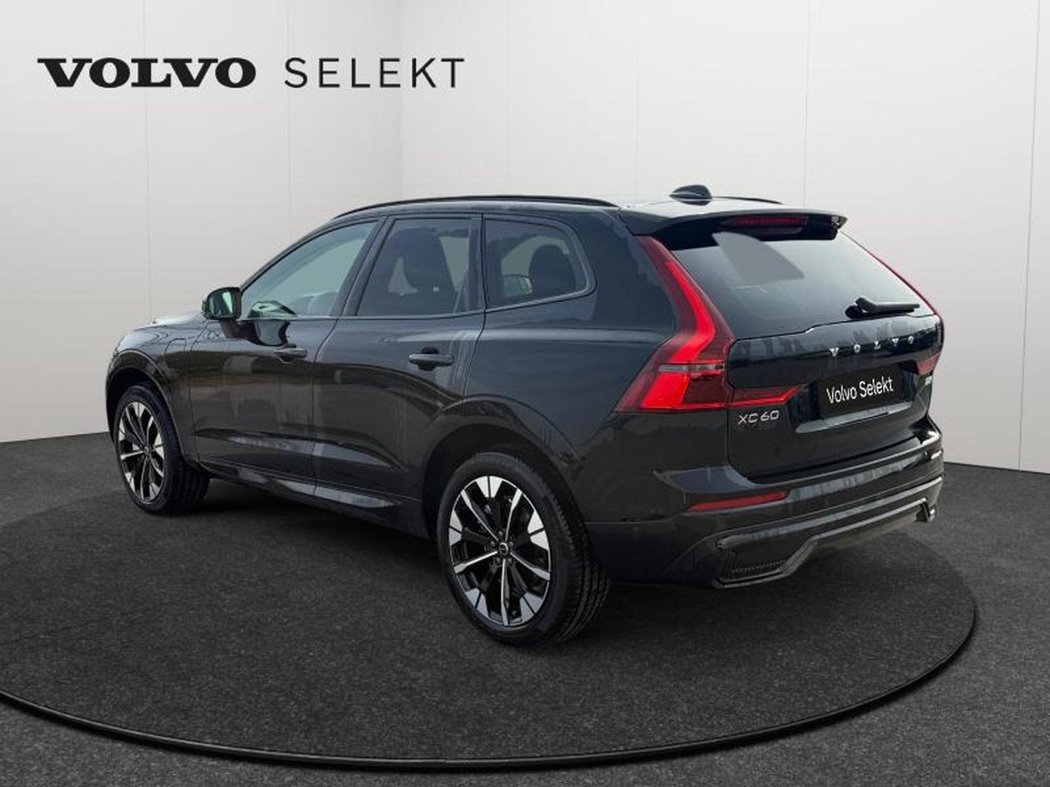 Volvo XC60 Facelift T6  Plus Dark (2025) - Foto 3