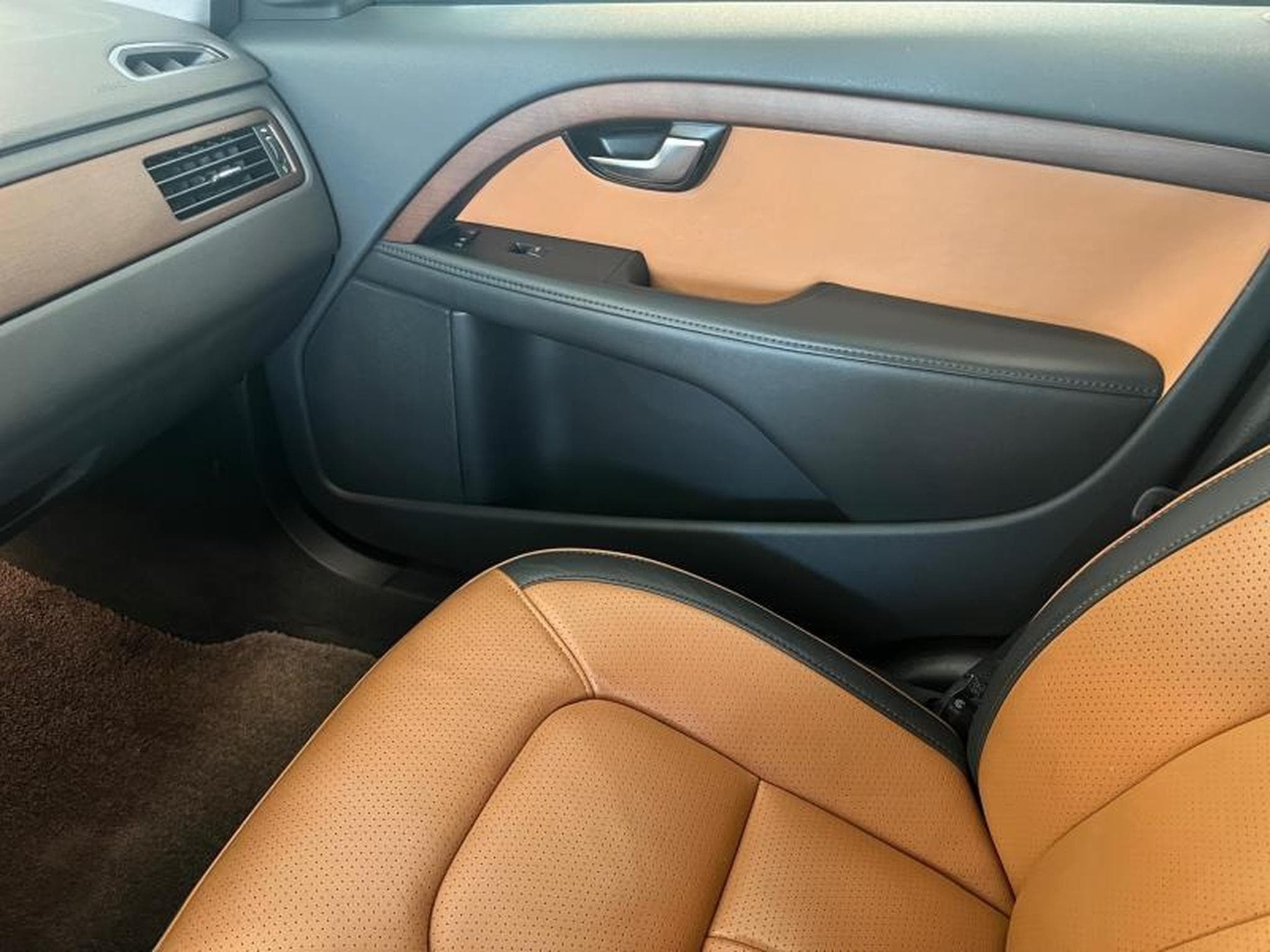 Volvo XC70 Summum (2013) - Photo 11