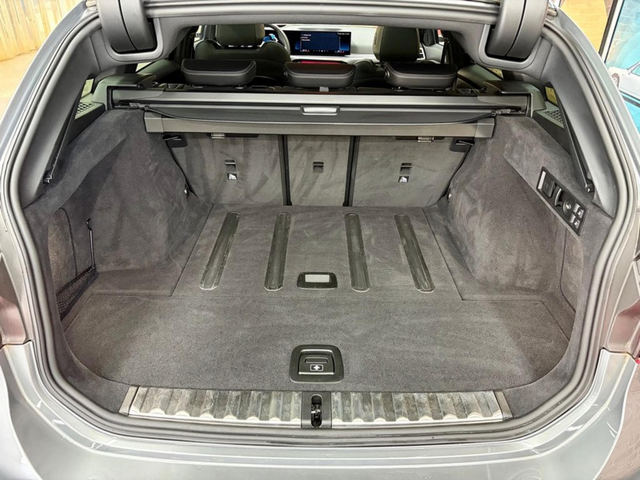 BMW 320 320dA Touring 2.0 190cv Auto xDrive M-SPORT (2025) - Photo 7