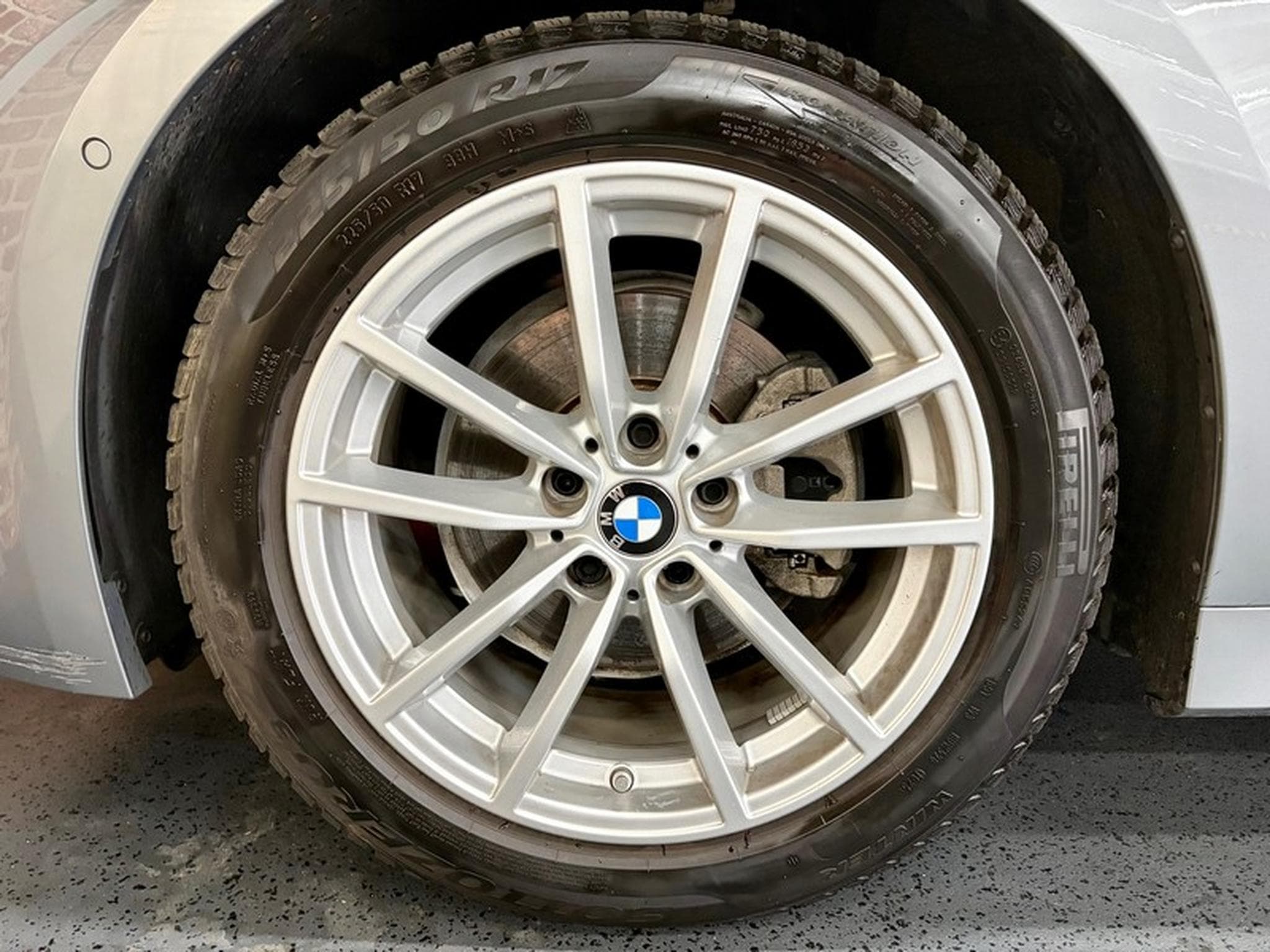 BMW 320 320dA Touring 2.0 190cv Auto xDrive M-SPORT (2025) - Photo 3