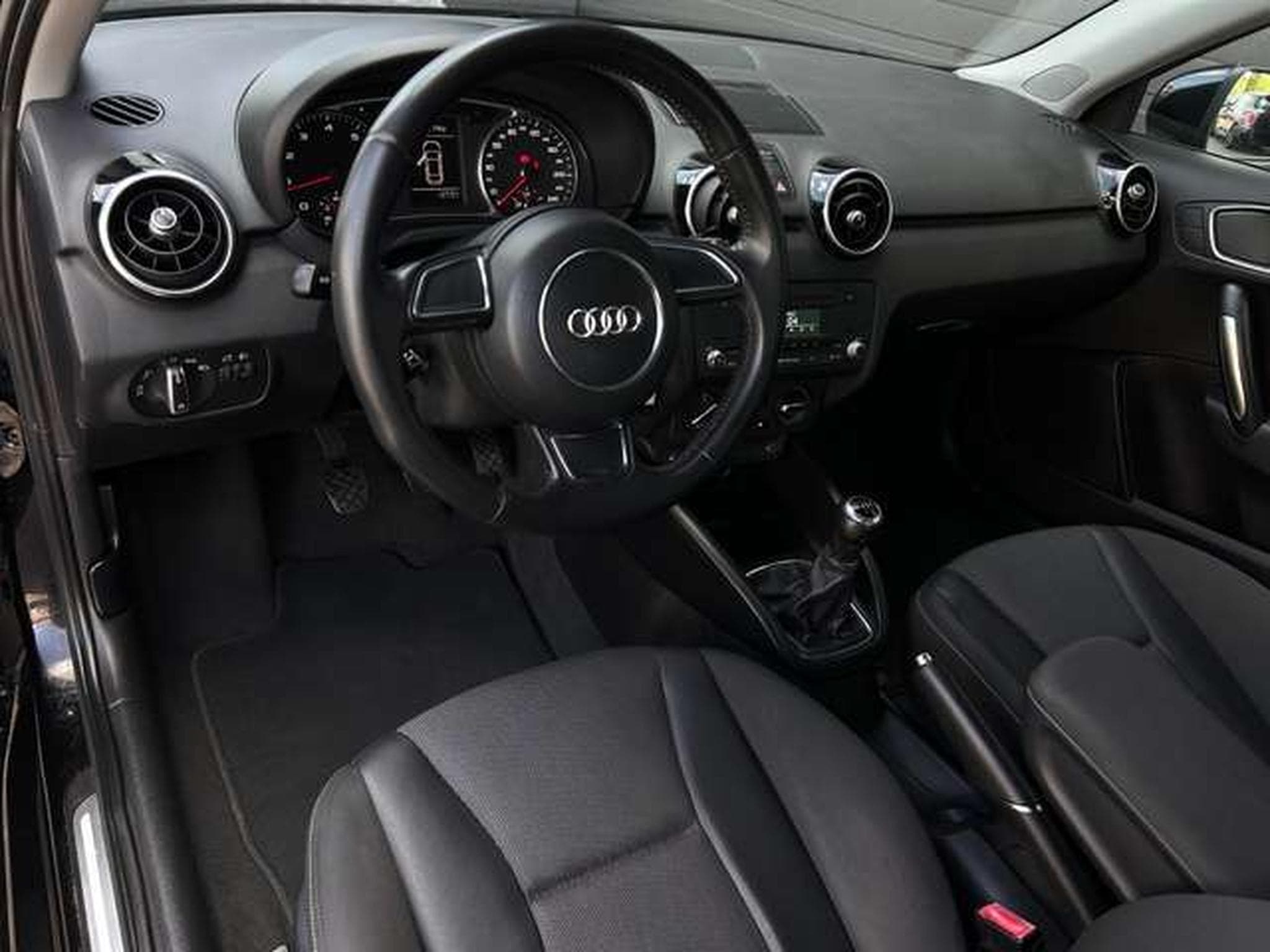 Audi A1 1.2 TFSI 86 (2012) - Foto 12