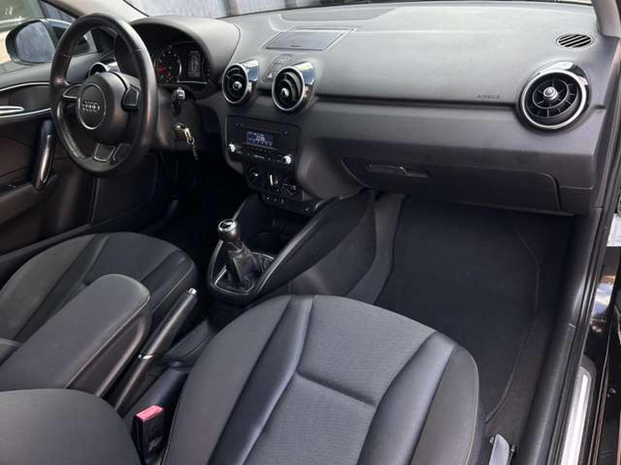 Audi A1 1.2 TFSI 86 (2012) - Foto 15