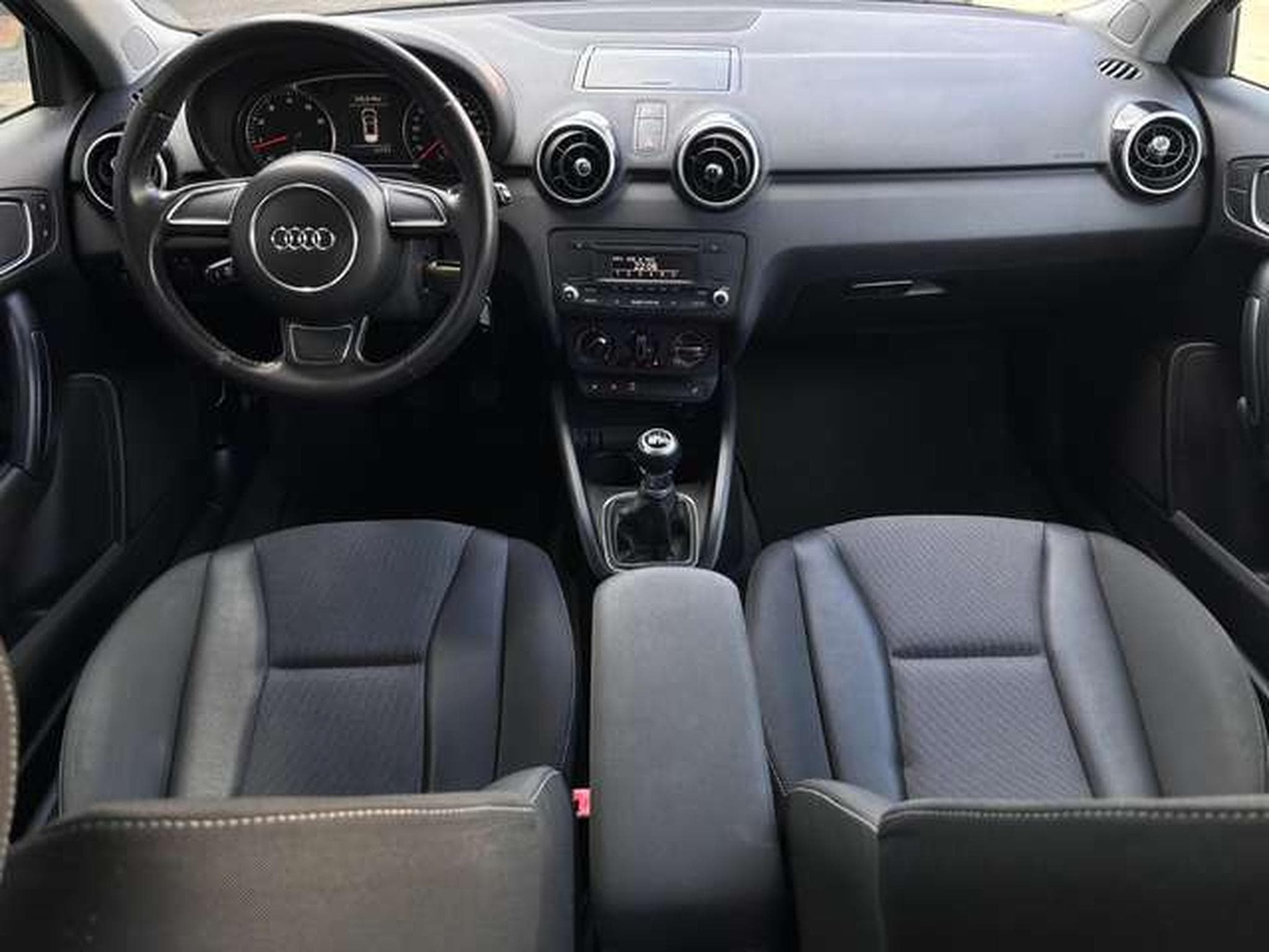 Audi A1 1.2 TFSI 86 (2012) - Foto 3