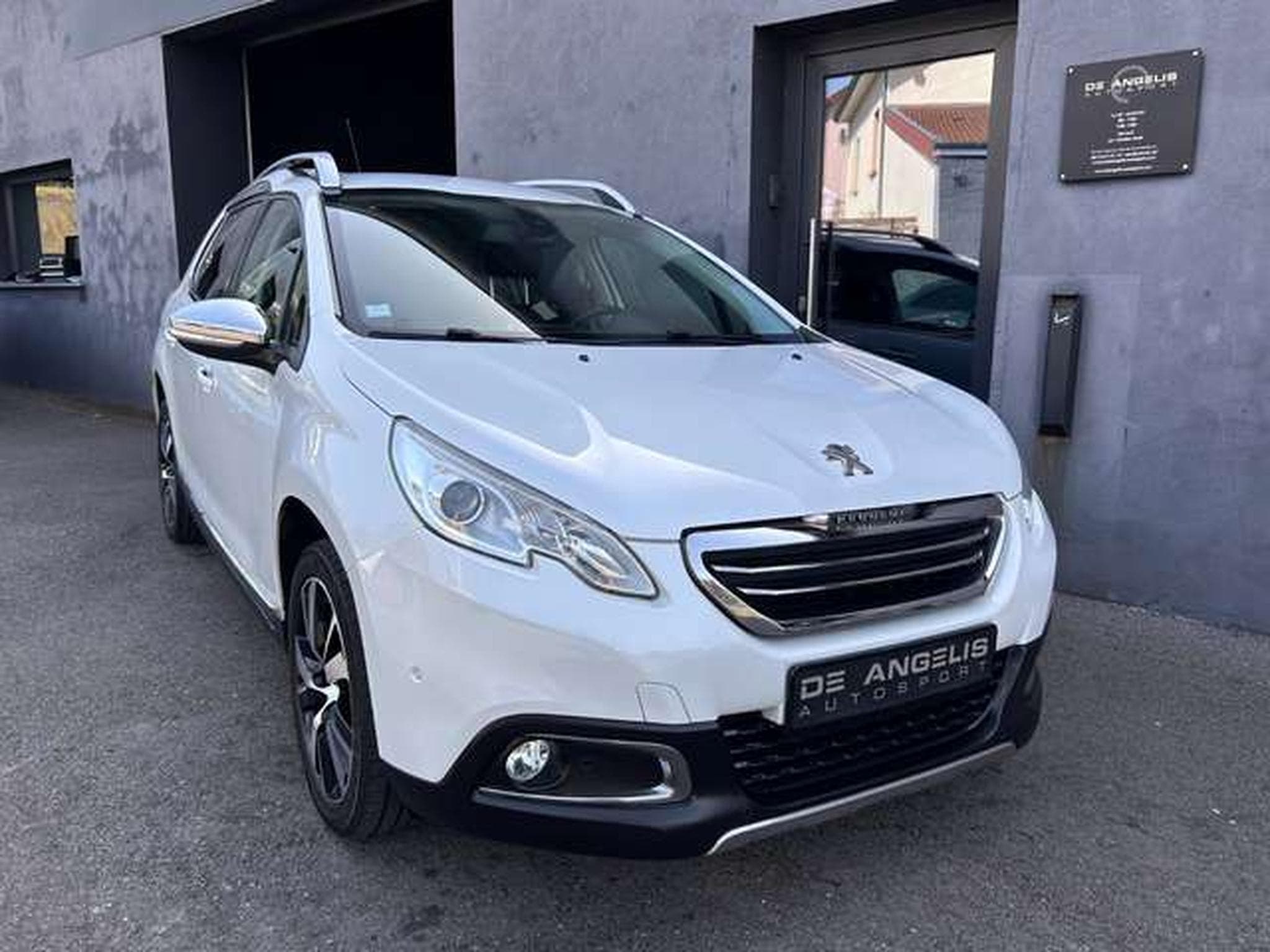 Peugeot 2008 1.6 120 (2015) - Foto 9