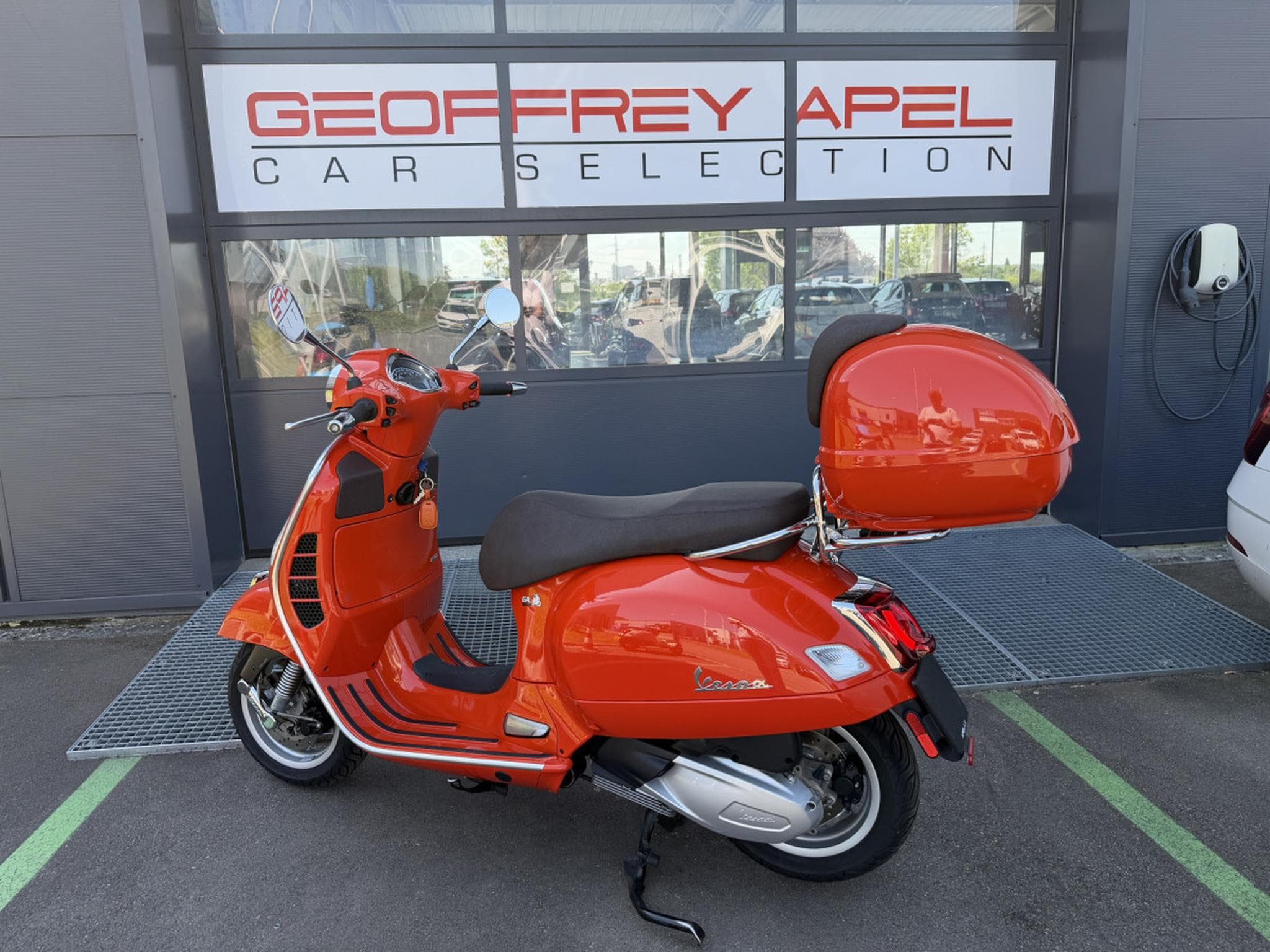 Vespa GTS (2022) - Photo 2