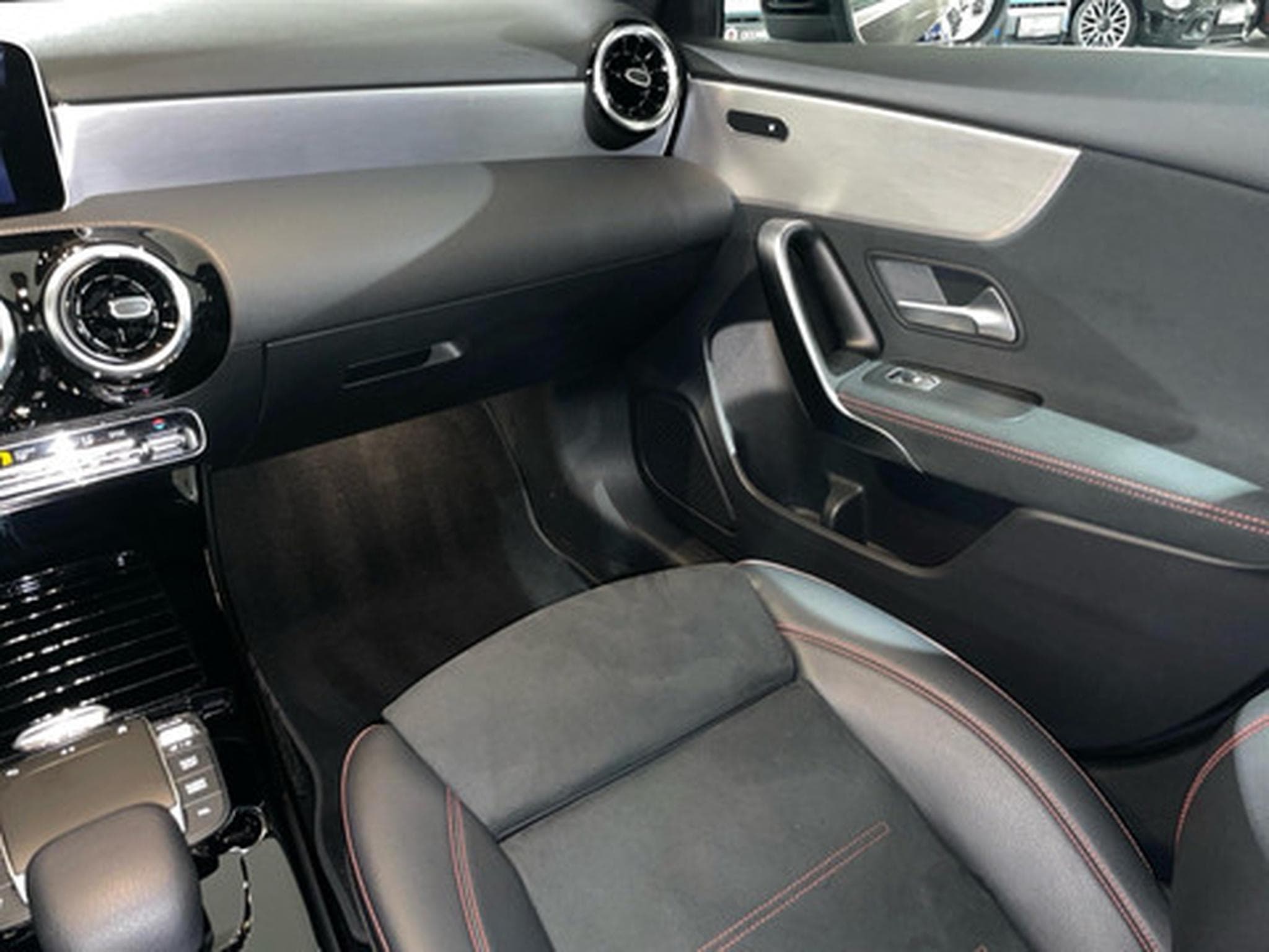 Mercedes A 200 A d (2020) - Photo 9
