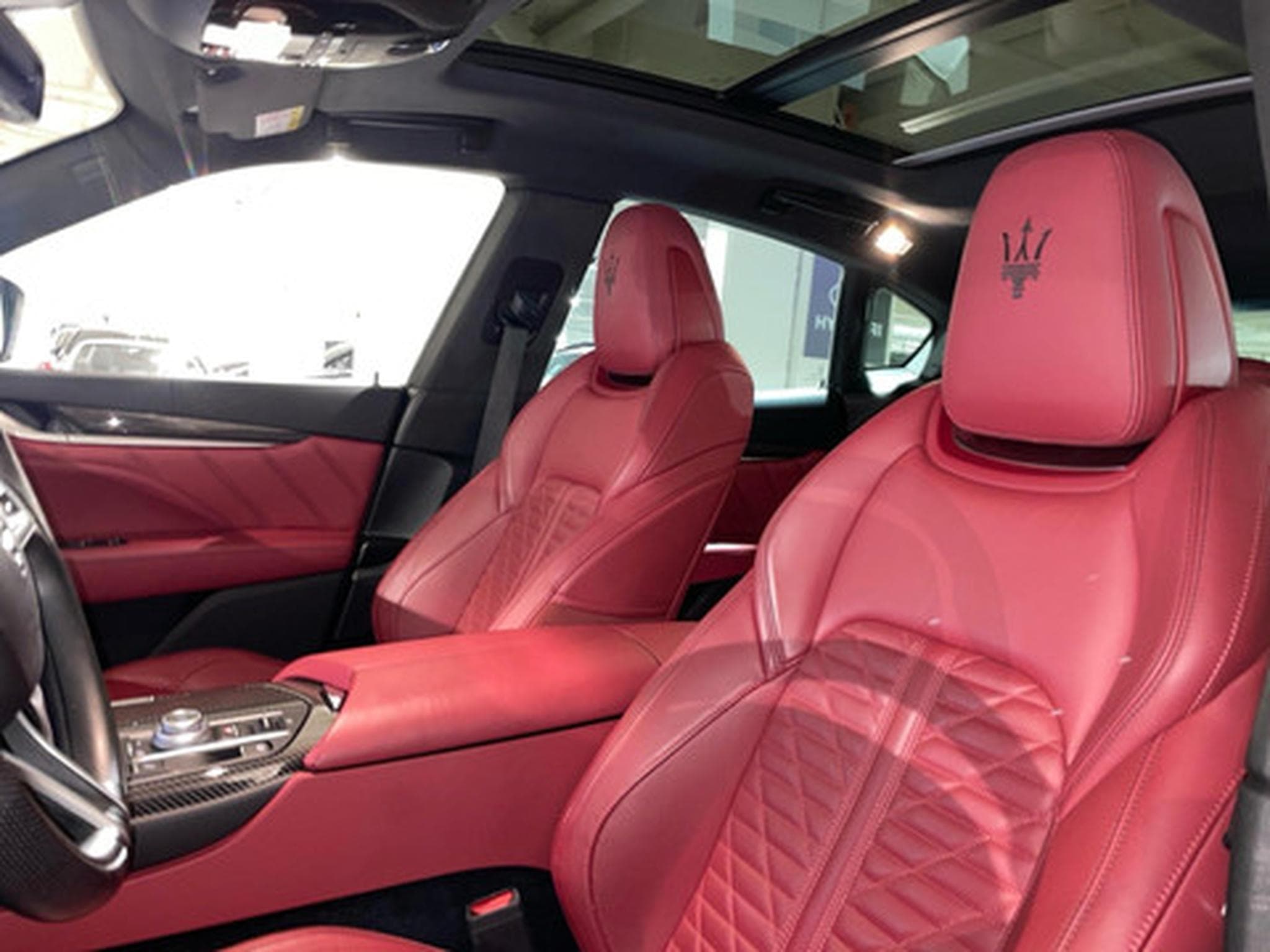 Maserati Levante 3.0 V6 Modena S Aut. 4x4 (2022) - Photo 13