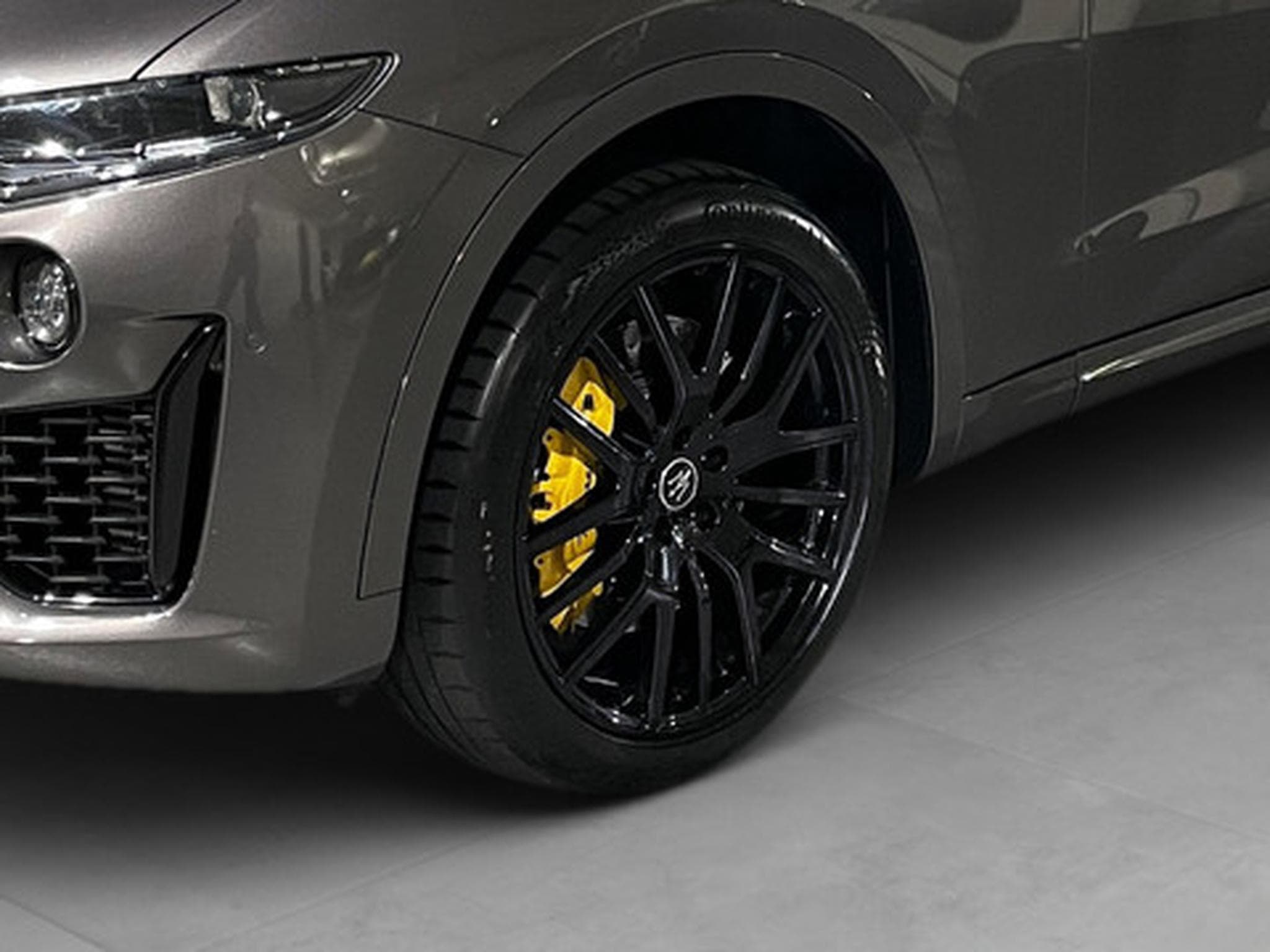 Maserati Levante 3.0 V6 Modena S Aut. 4x4 (2022) - Photo 22