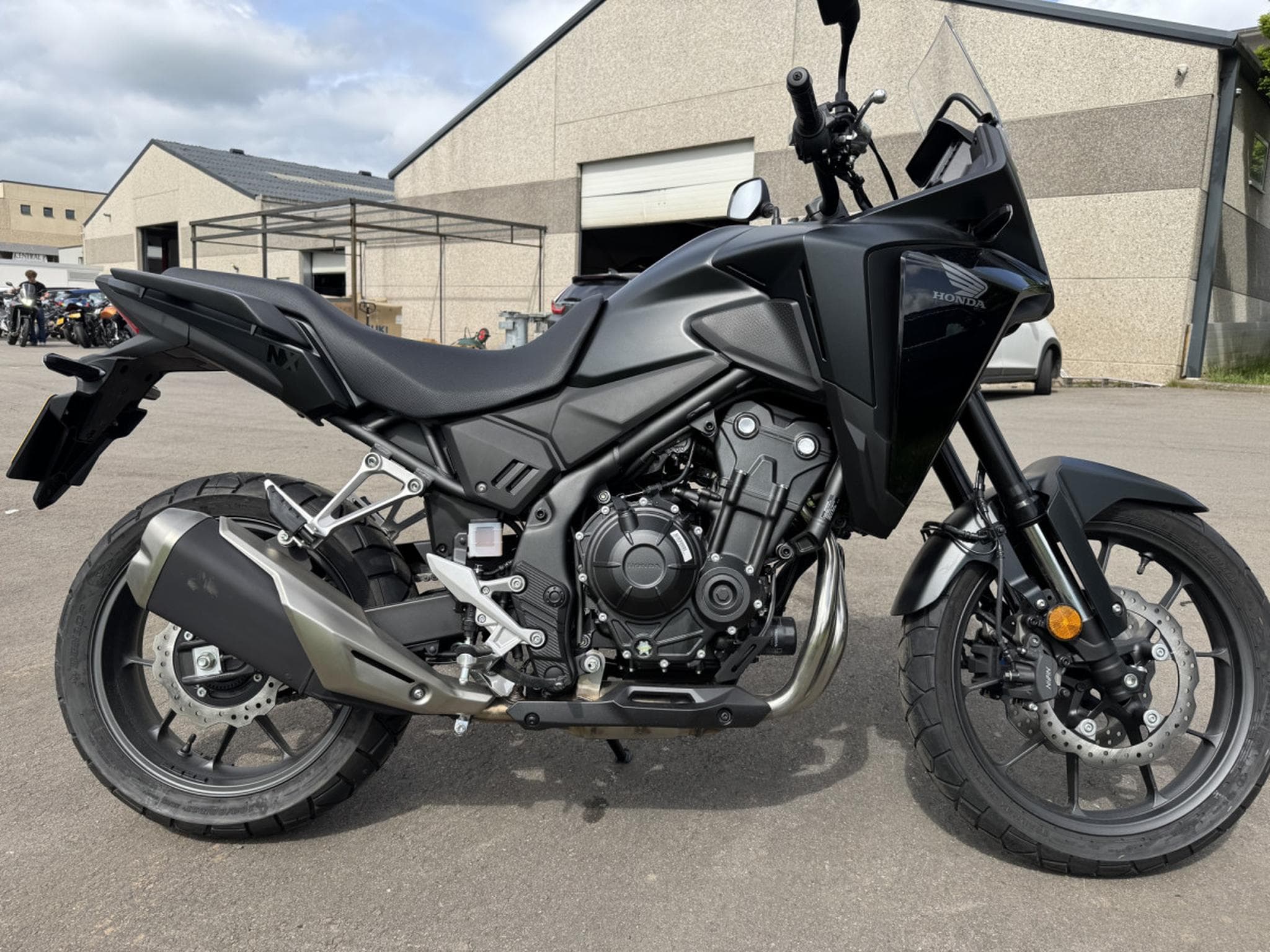 Honda NX 500 (2026) - Photo 3