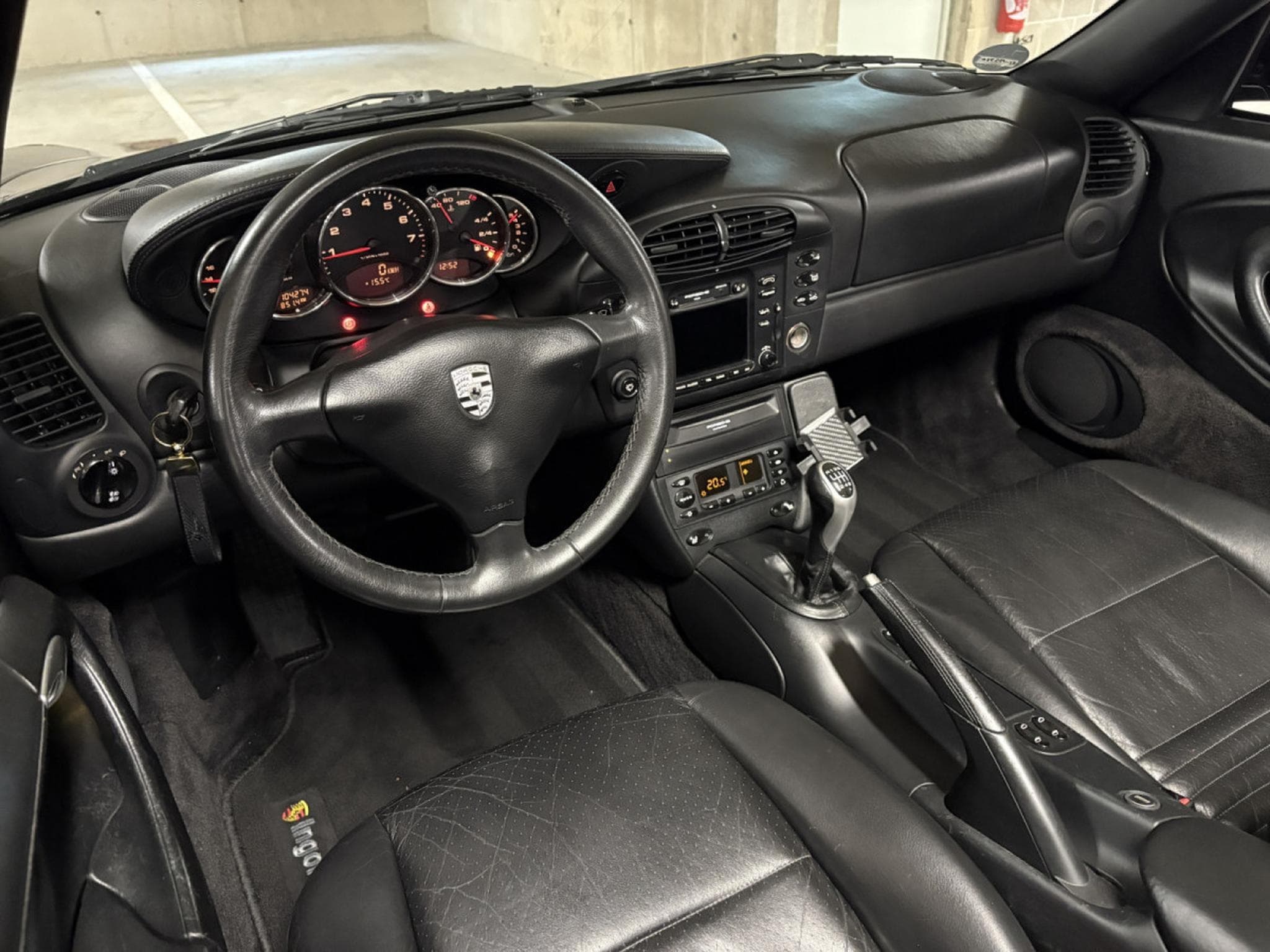 Porsche 911 3.4 CARRERA 4 CABRIOLET/ 12 MONTHS WARRANTY (2000) - Photo 13