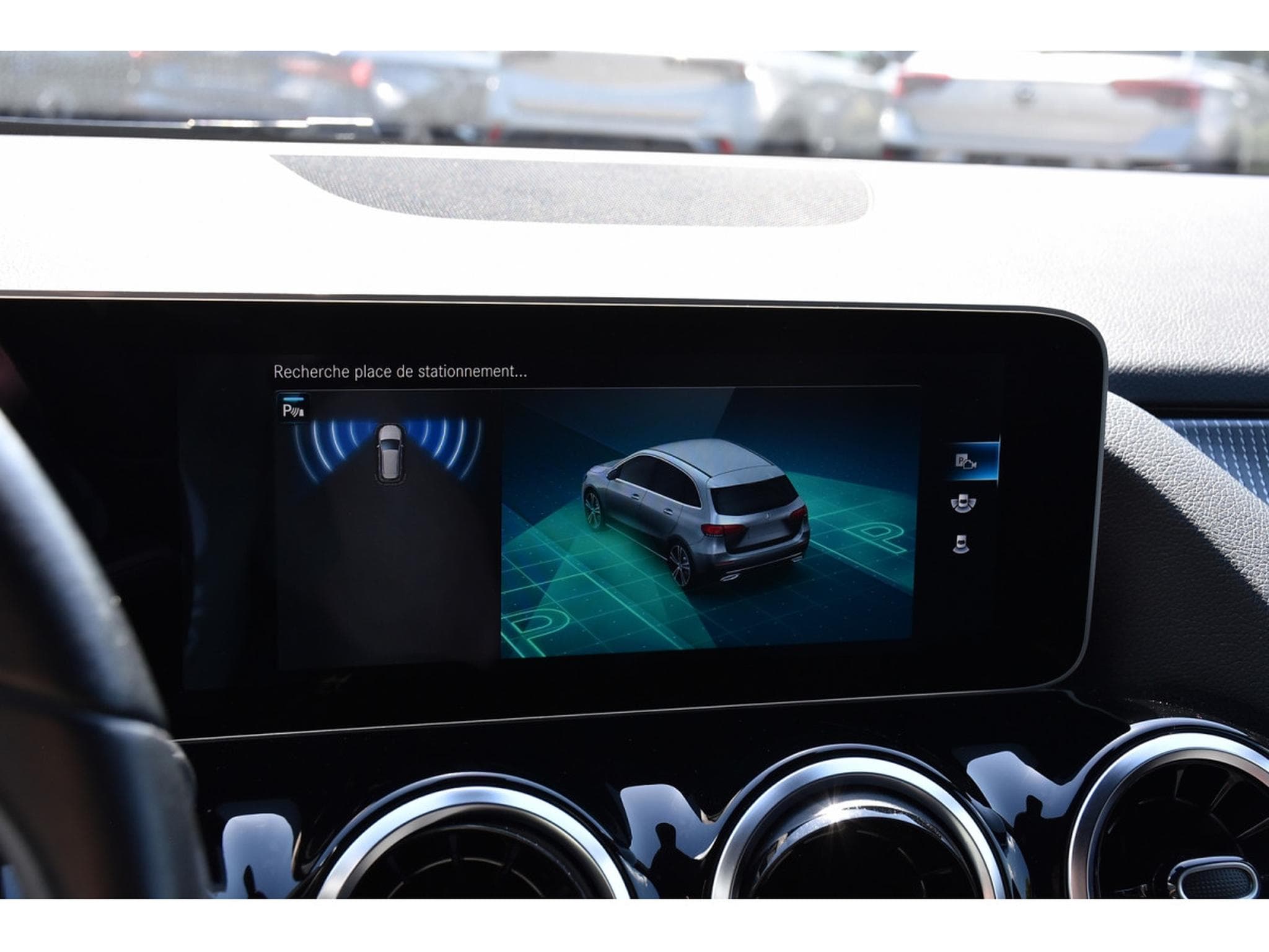 Mercedes B 180 CDI 7G-Tronic CUIR GPS LANE SIDE CAM LED (2019) - Photo 17