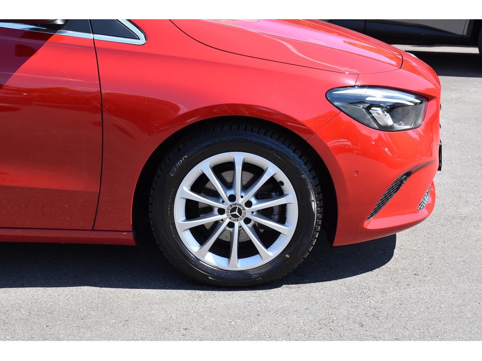 Mercedes B 180 CDI 7G-Tronic CUIR GPS LANE SIDE CAM LED (2019) - Photo 5