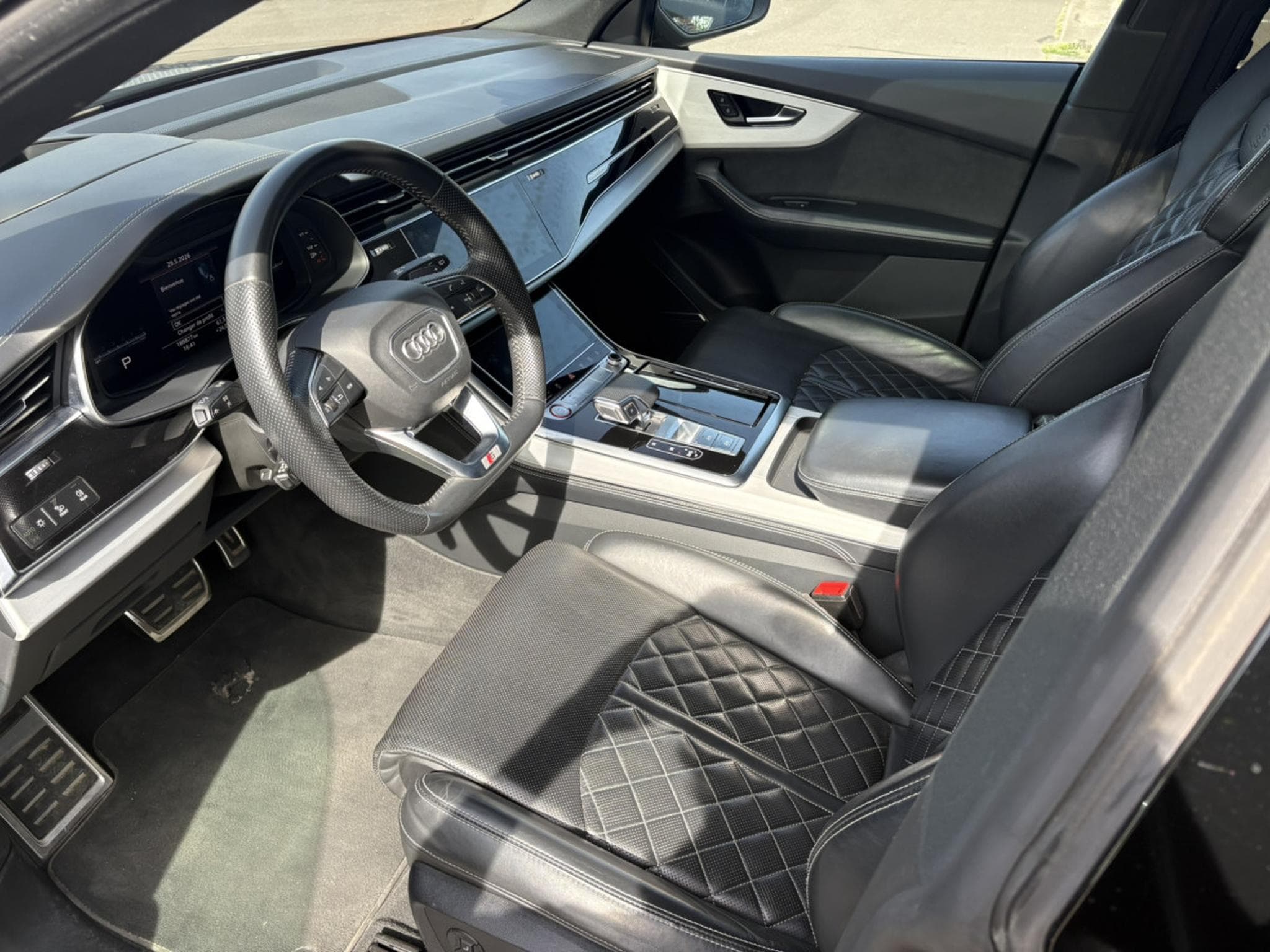 Audi SQ8 TDI - B&O 3D - Toit Pano - Matrix LED - Suspension Advanced (2020) - Photo 9