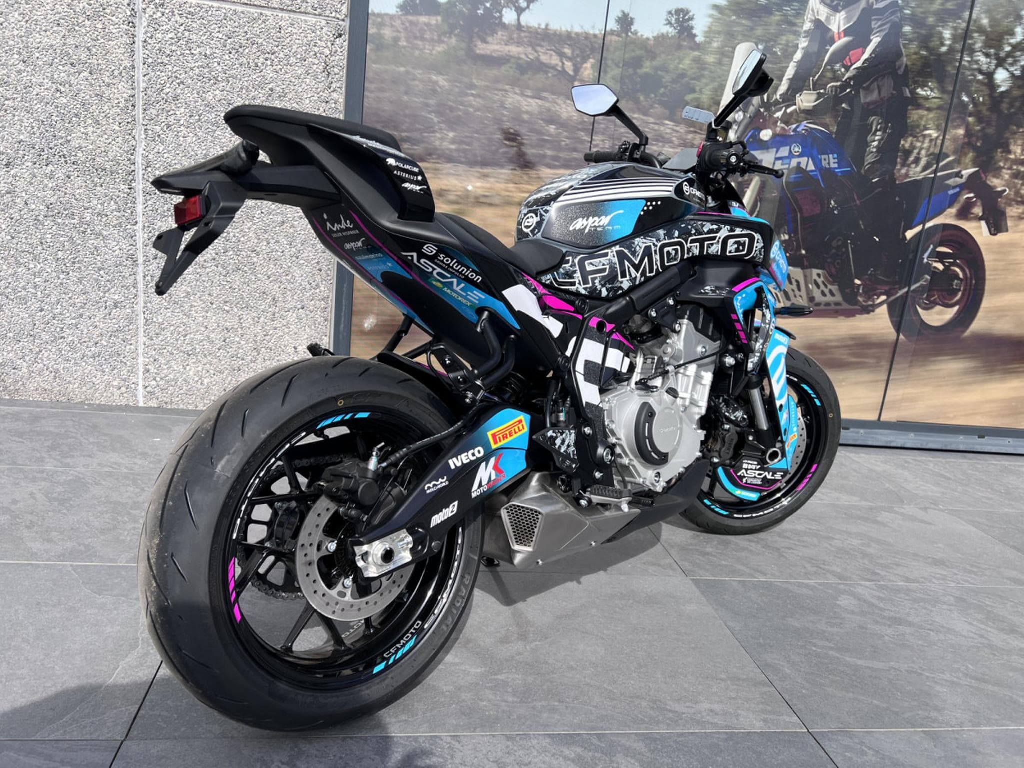 CF Moto 675 NK Réplica (2026) - Photo 3