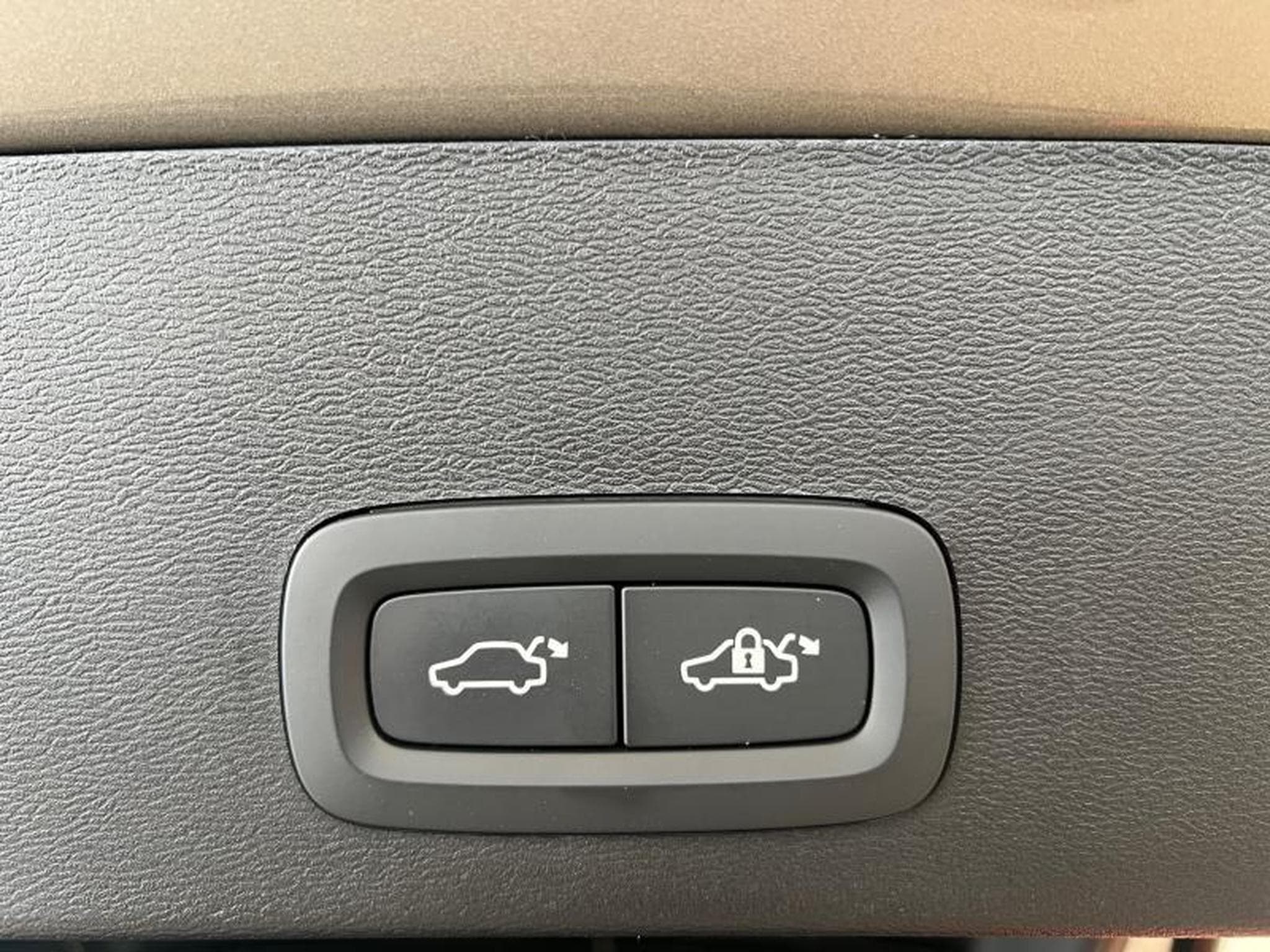 Volvo XC40 Inscription (2021) - Photo 21