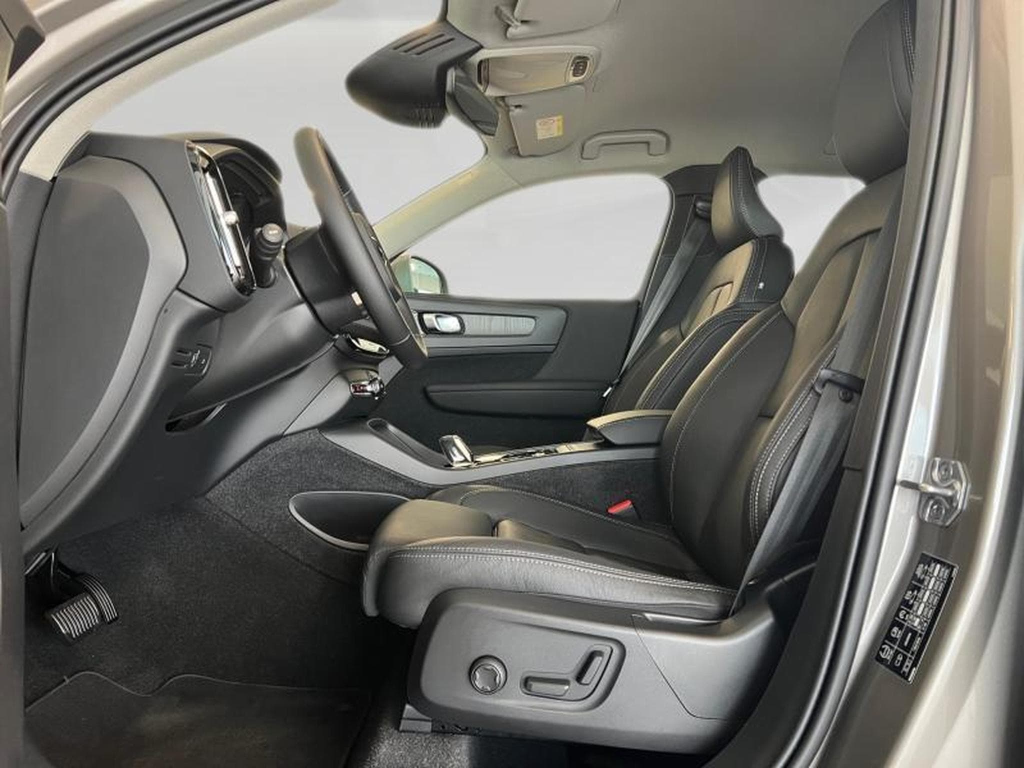 Volvo XC40 Inscription (2021) - Photo 9
