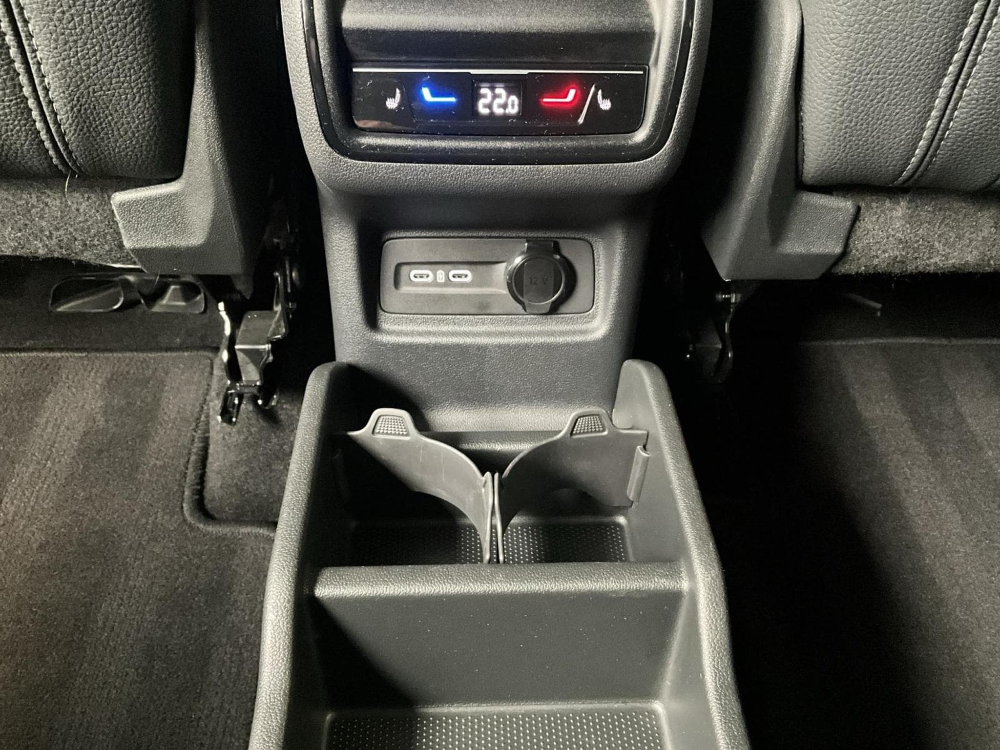 Skoda Kodiaq Sportline+DSG+4x4+PackClever+AHK+Pano (2024) - Foto 23