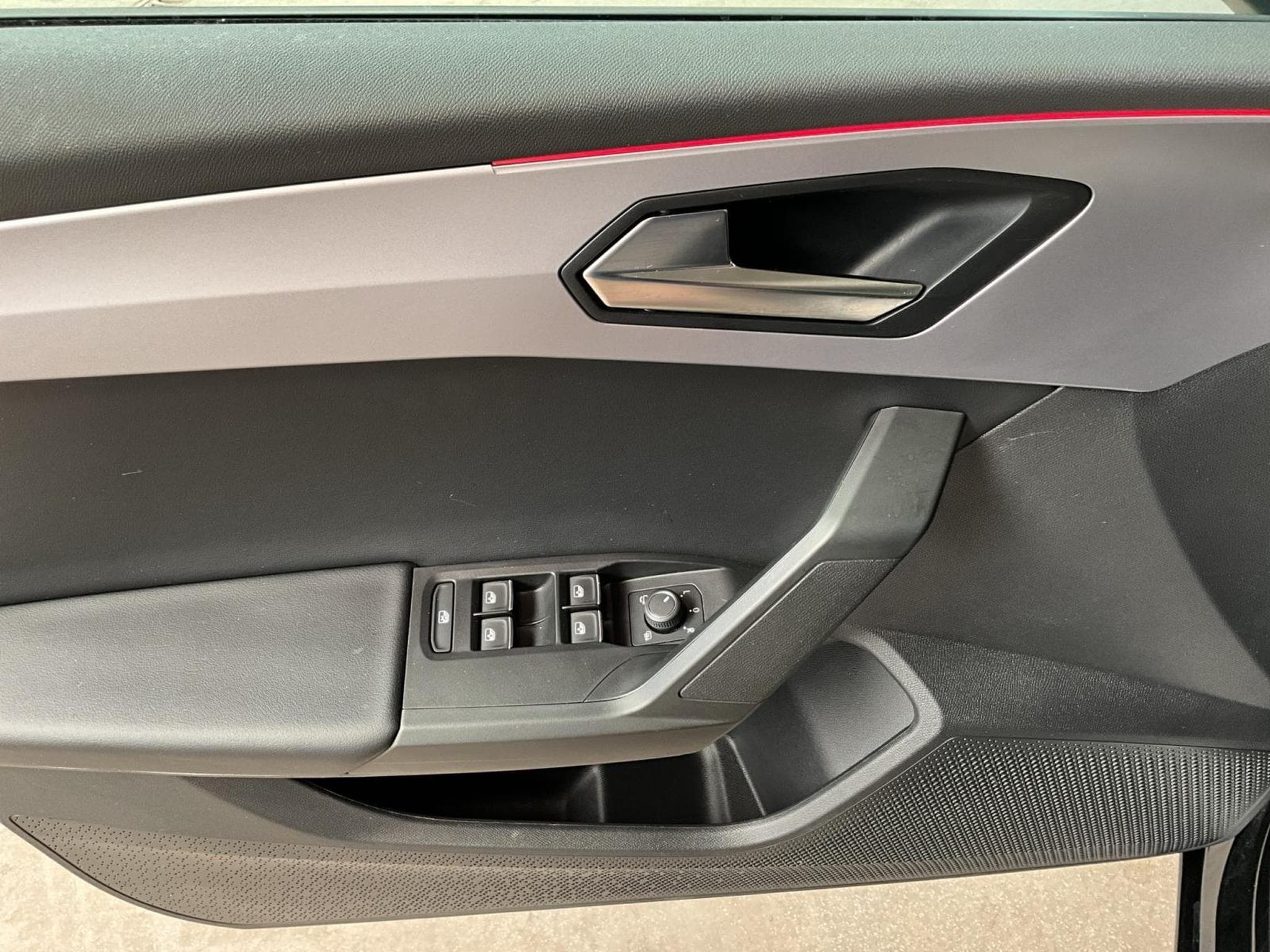 Seat Leon Fr+DSG+P.Vision+Matrix-Led+P.Safe+P.Driver (2025) - Foto 14