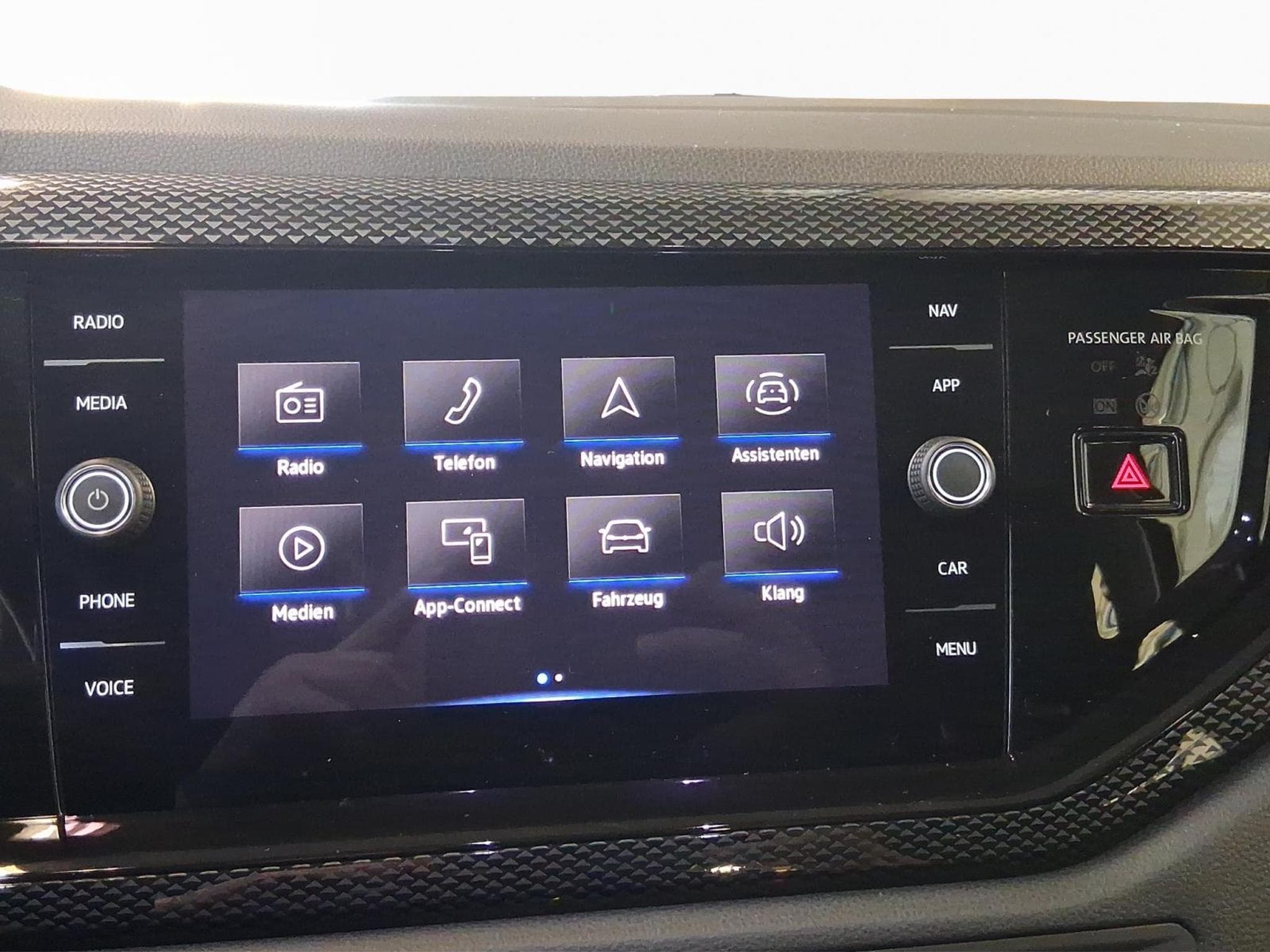 VW Taigo Life+DSG+IQ-Drive+Navi+RearView (2023) - Foto 13