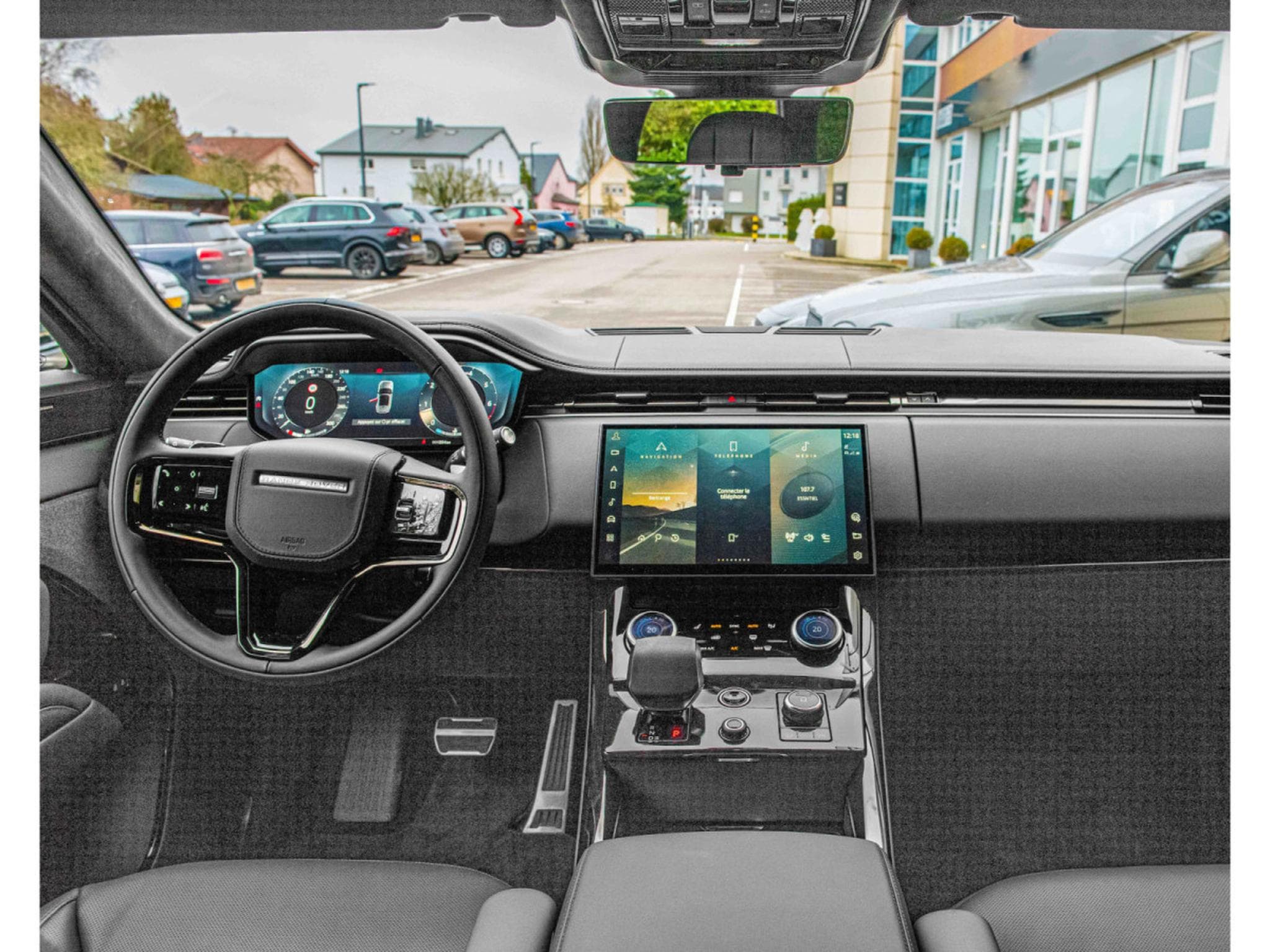 Land-Rover Range Rover Sport P530 V8 FIRST EDITION BLACK PACK (2023) - Photo 2