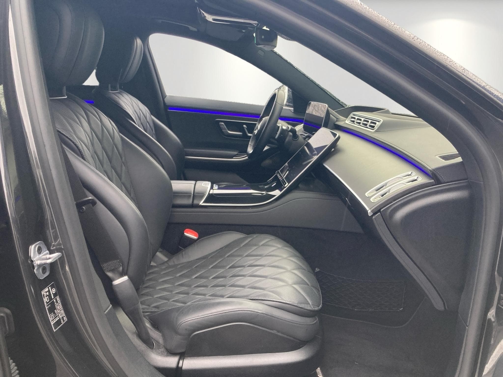 Mercedes S 580 580 e AMG Line Lang Energizing + Chauffeur (2024) - Photo 15