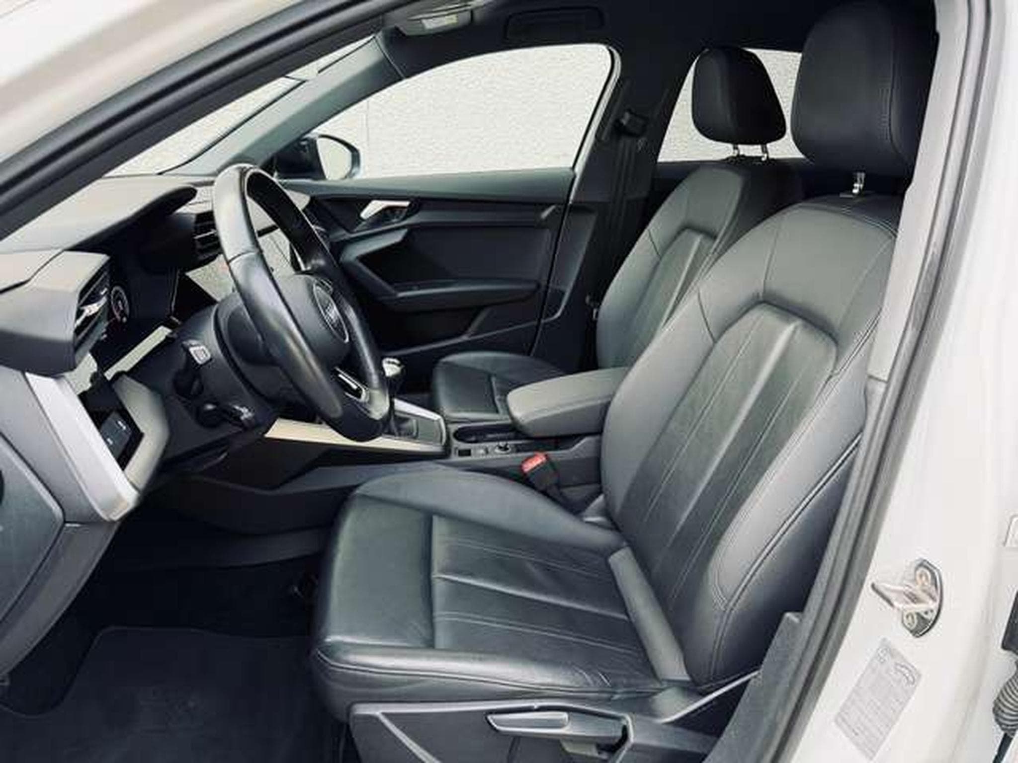 Audi A3 A3 35 TFSI S line (2021) - Photo 13