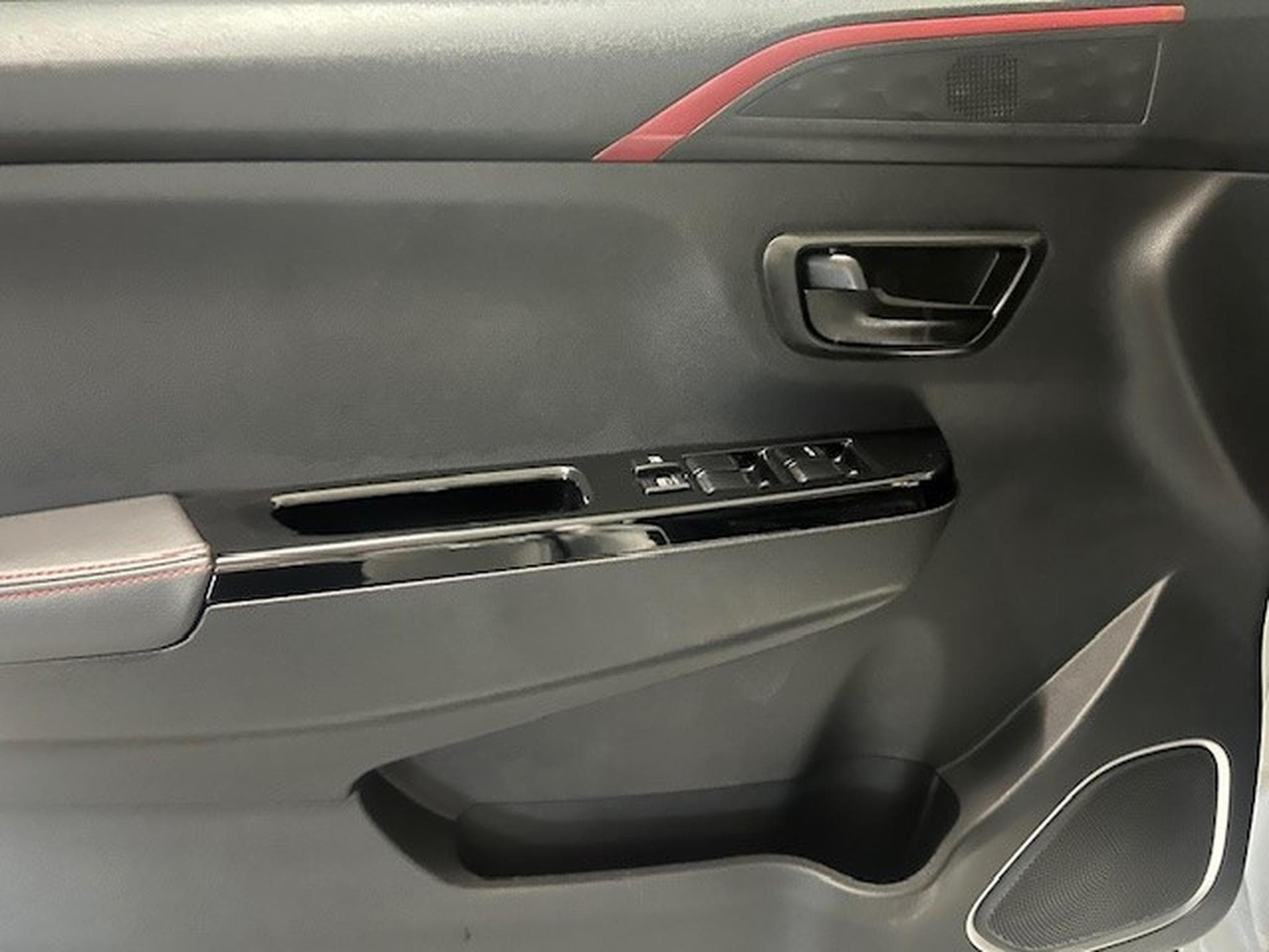 SWM G03 1.5i S-POWER CONFORT 7 PLACES (2024) - Photo 8