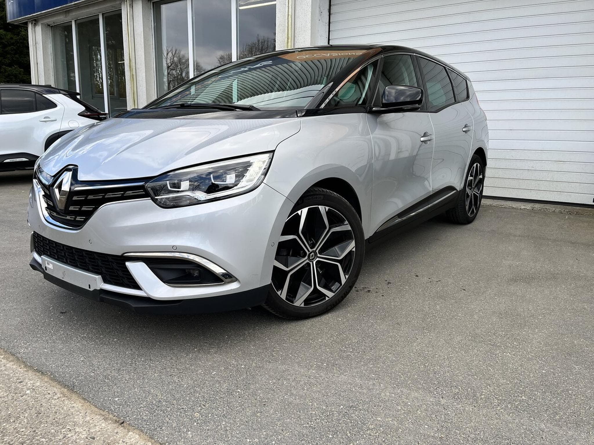 Renault Scenic 1300 ESSENCE 140 CH  - 7 PLACES - GARANTIE !! (2021) - Photo 10