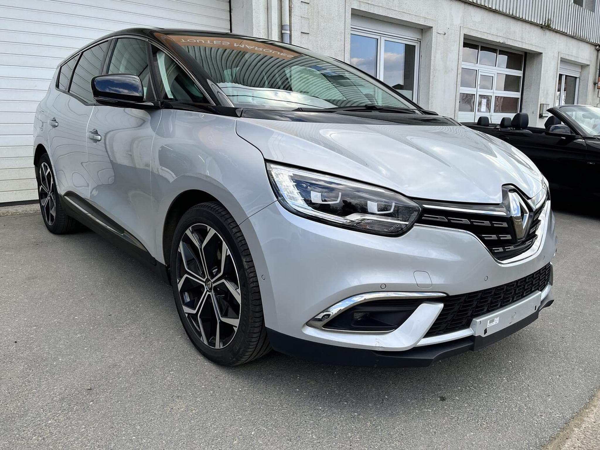 Renault Scenic 1300 ESSENCE 140 CH  - 7 PLACES - GARANTIE !! (2021) - Photo 9