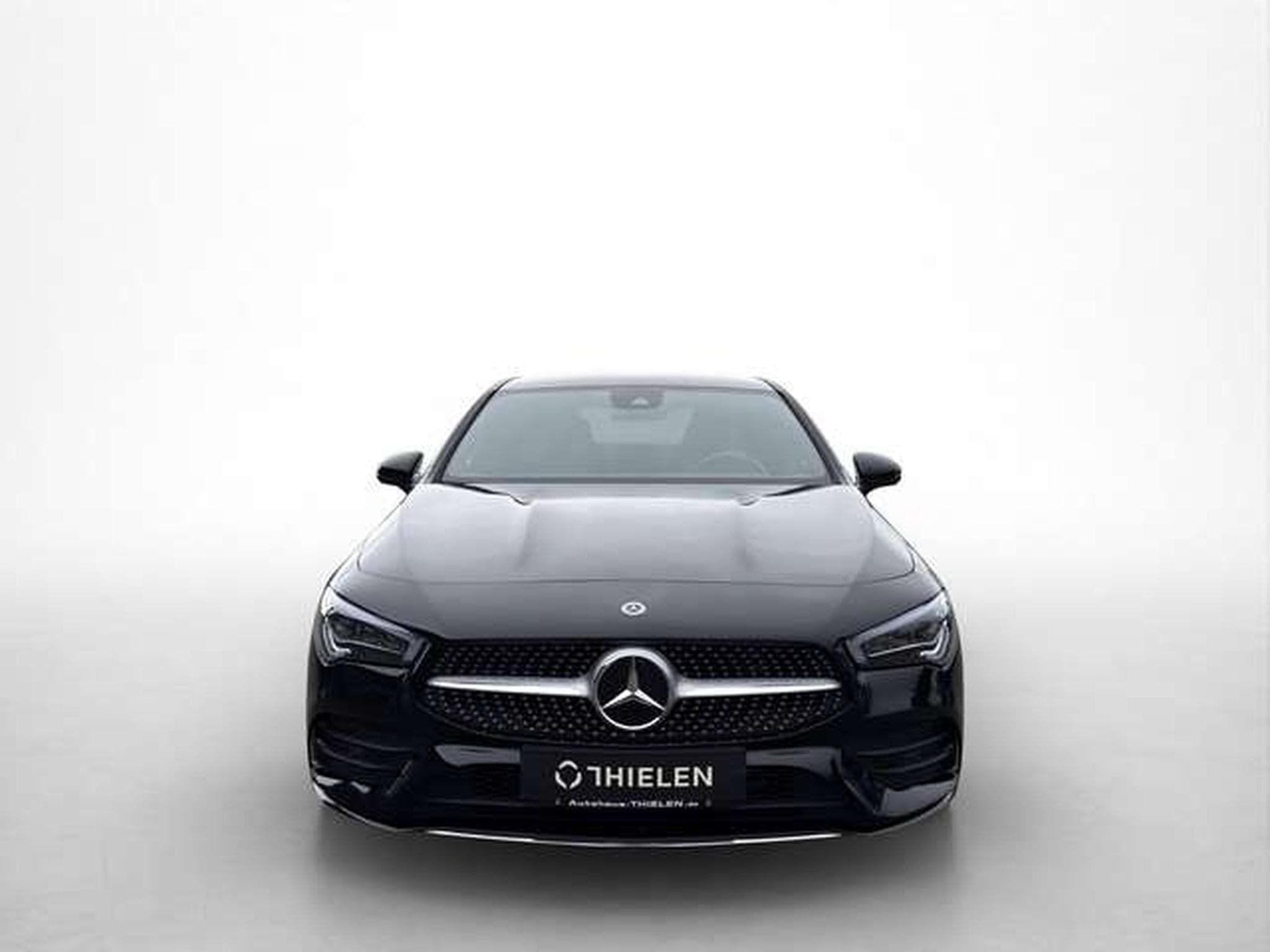 Mercedes CLA 200 AMG Line (2023) - Photo 2