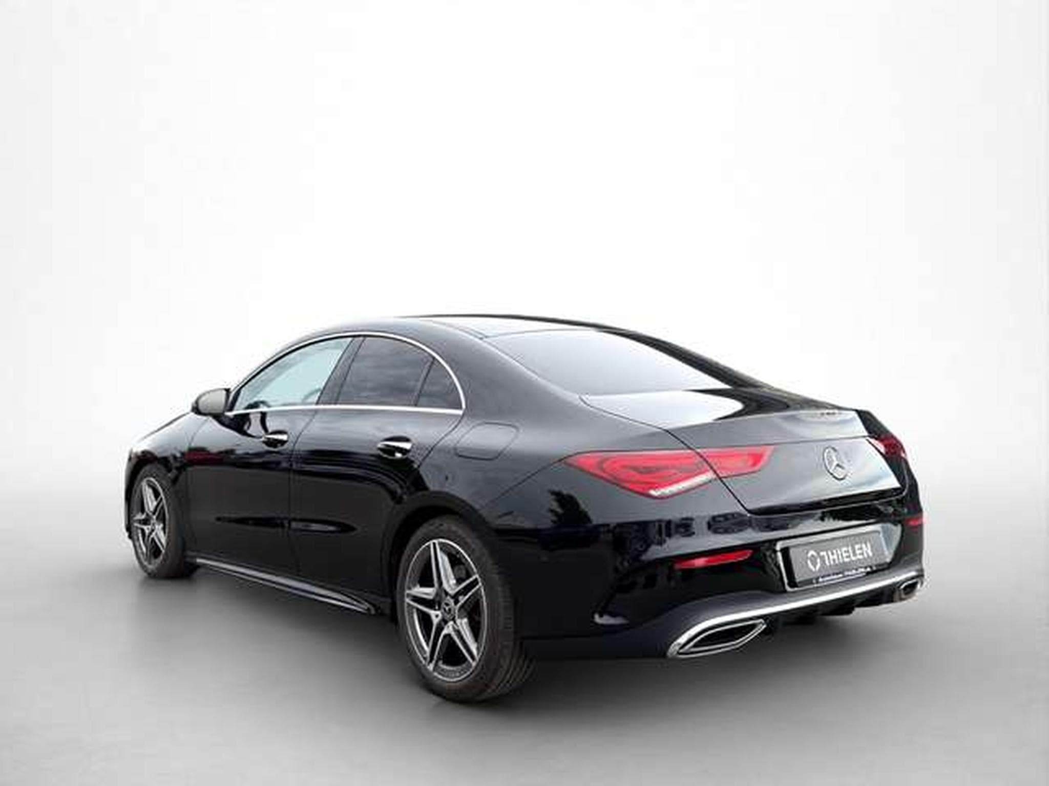 Mercedes CLA 200 AMG Line (2023) - Photo 4