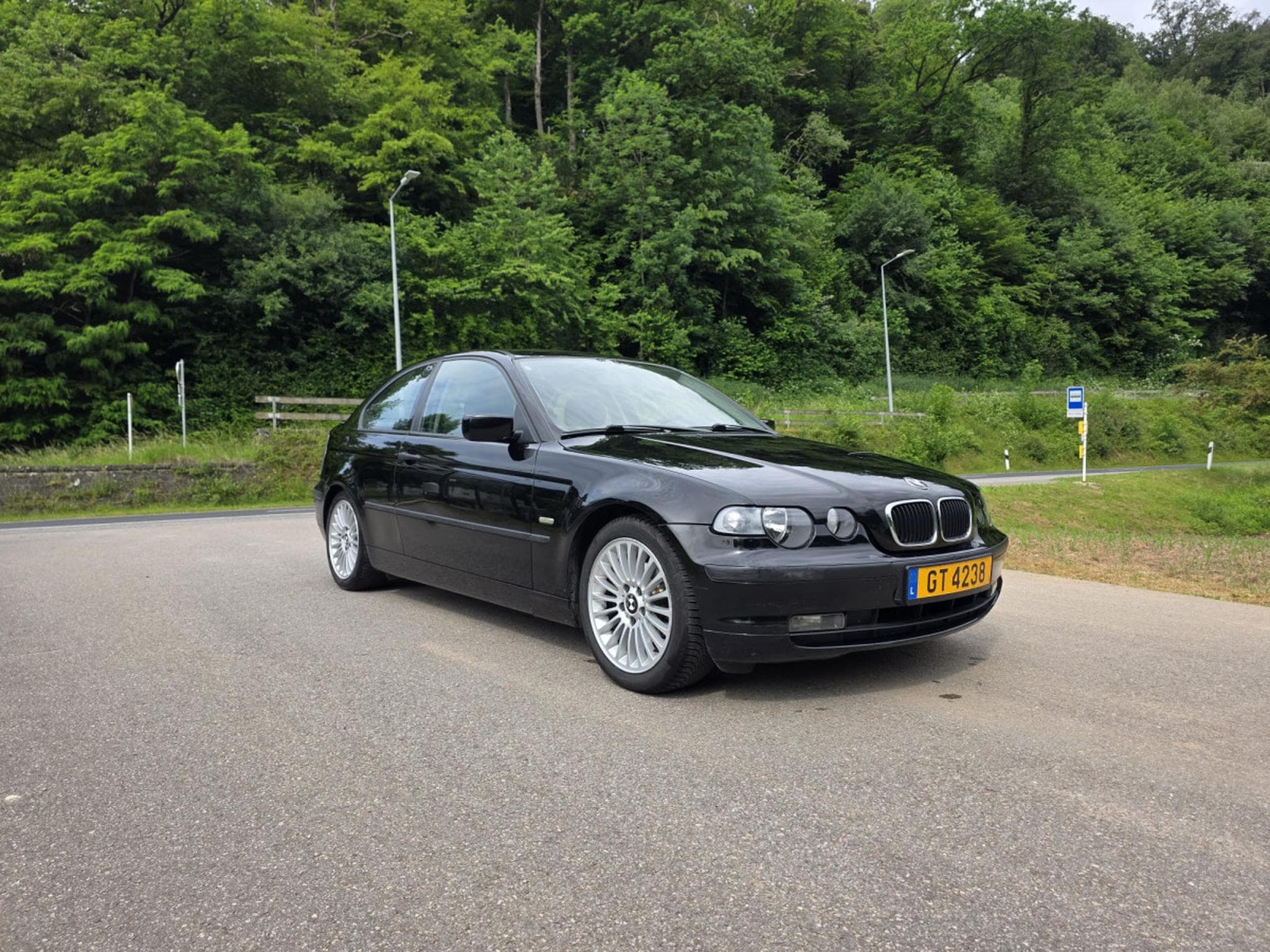 BMW 316 Ti Compact (2002) - Photo 2