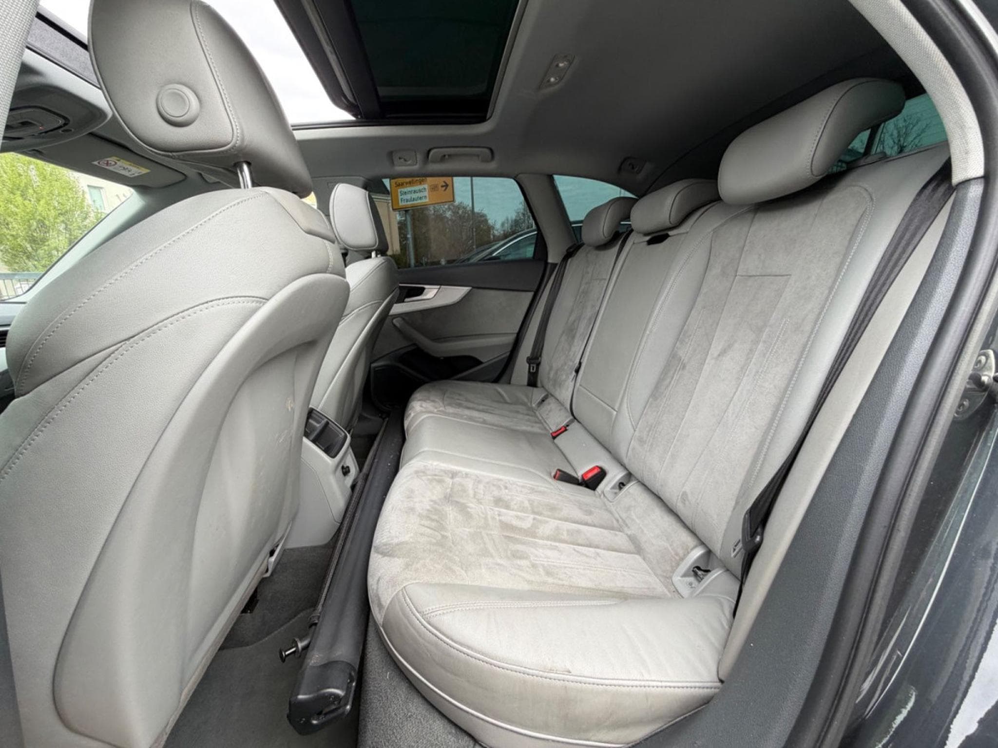 Audi A4 quattro 45 TFSI 180 KW / Pano / (2019) - Photo 15