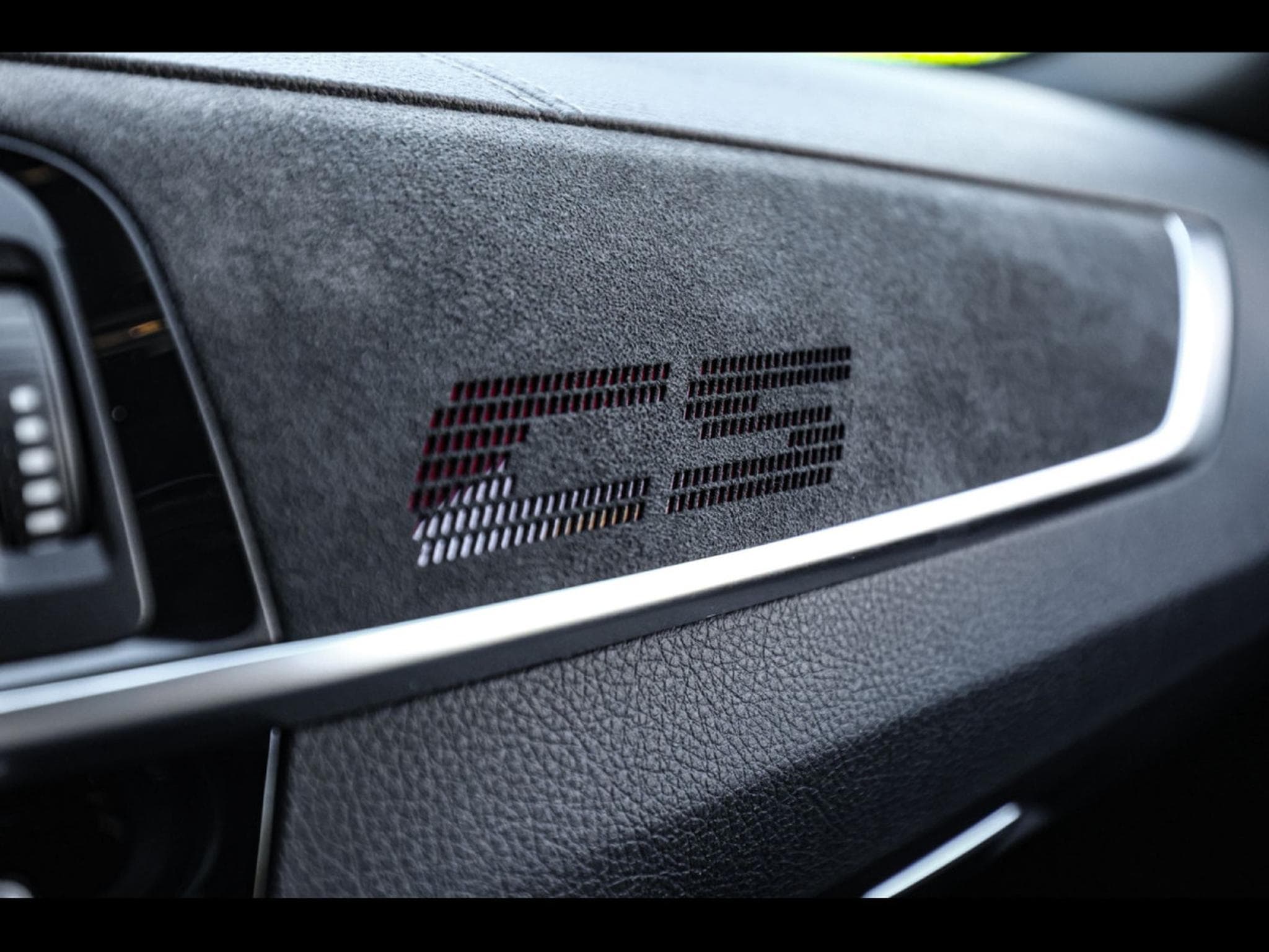 BMW M2 CS (F87) 3.0 – CERAMIC BRAKES - BLACK SAPPHIRE METALLIC (2020) - Photo 20