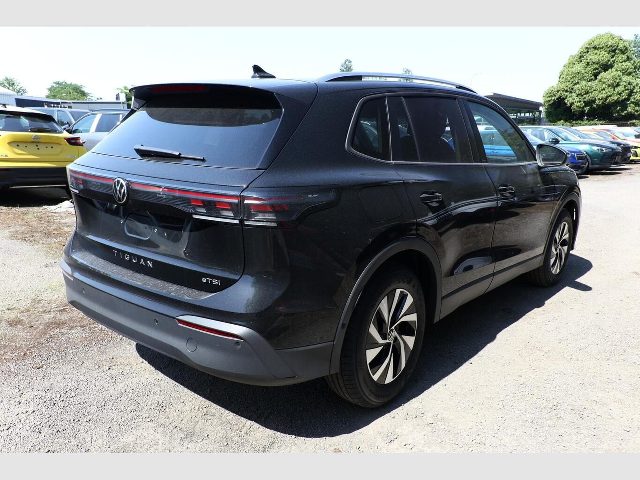 VW Tiguan DSG LED+ IQ.DRIVE (2026) - Photo 3