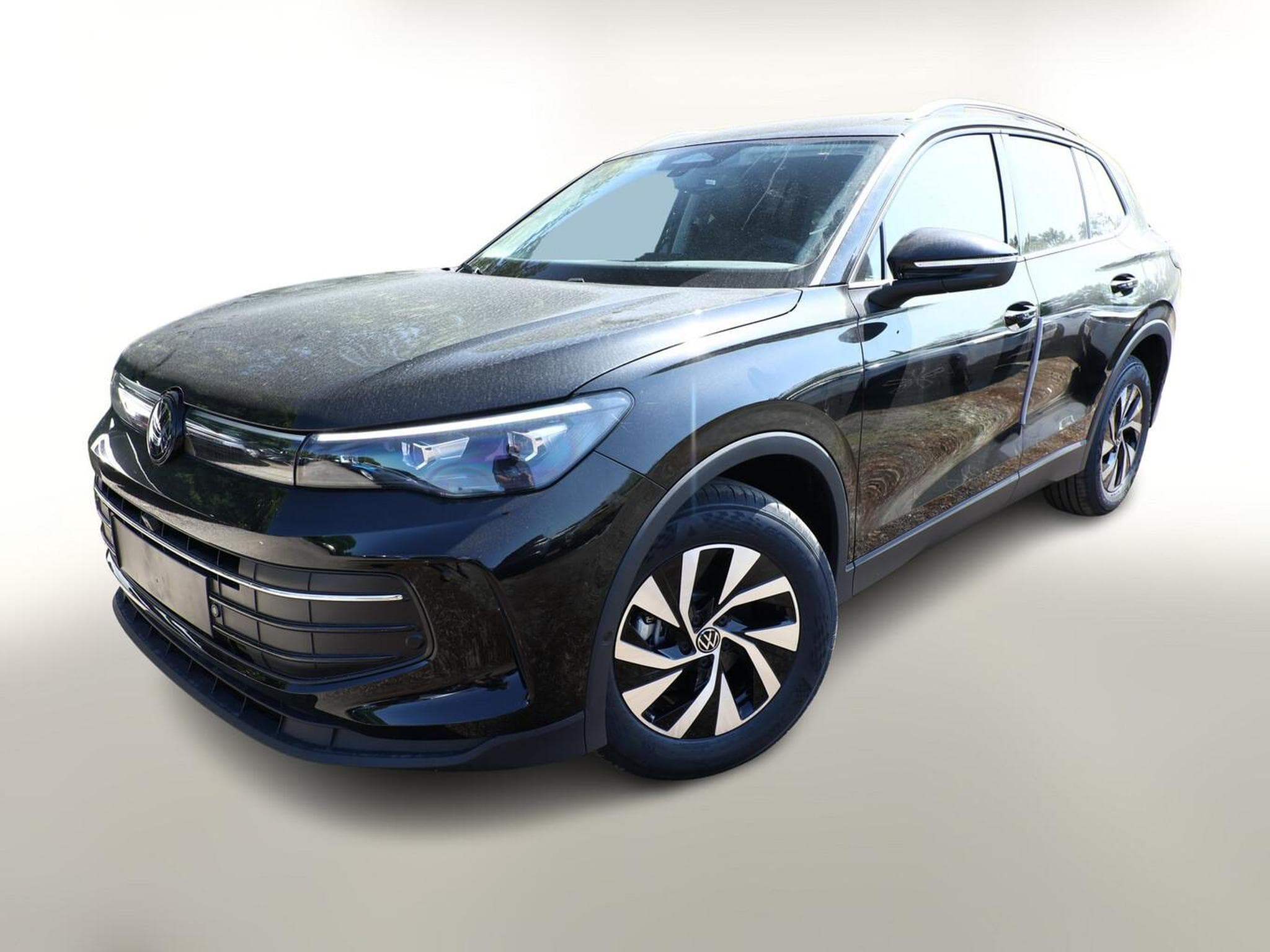 VW Tiguan DSG LED+ IQ.DRIVE (2026) - Photo 1