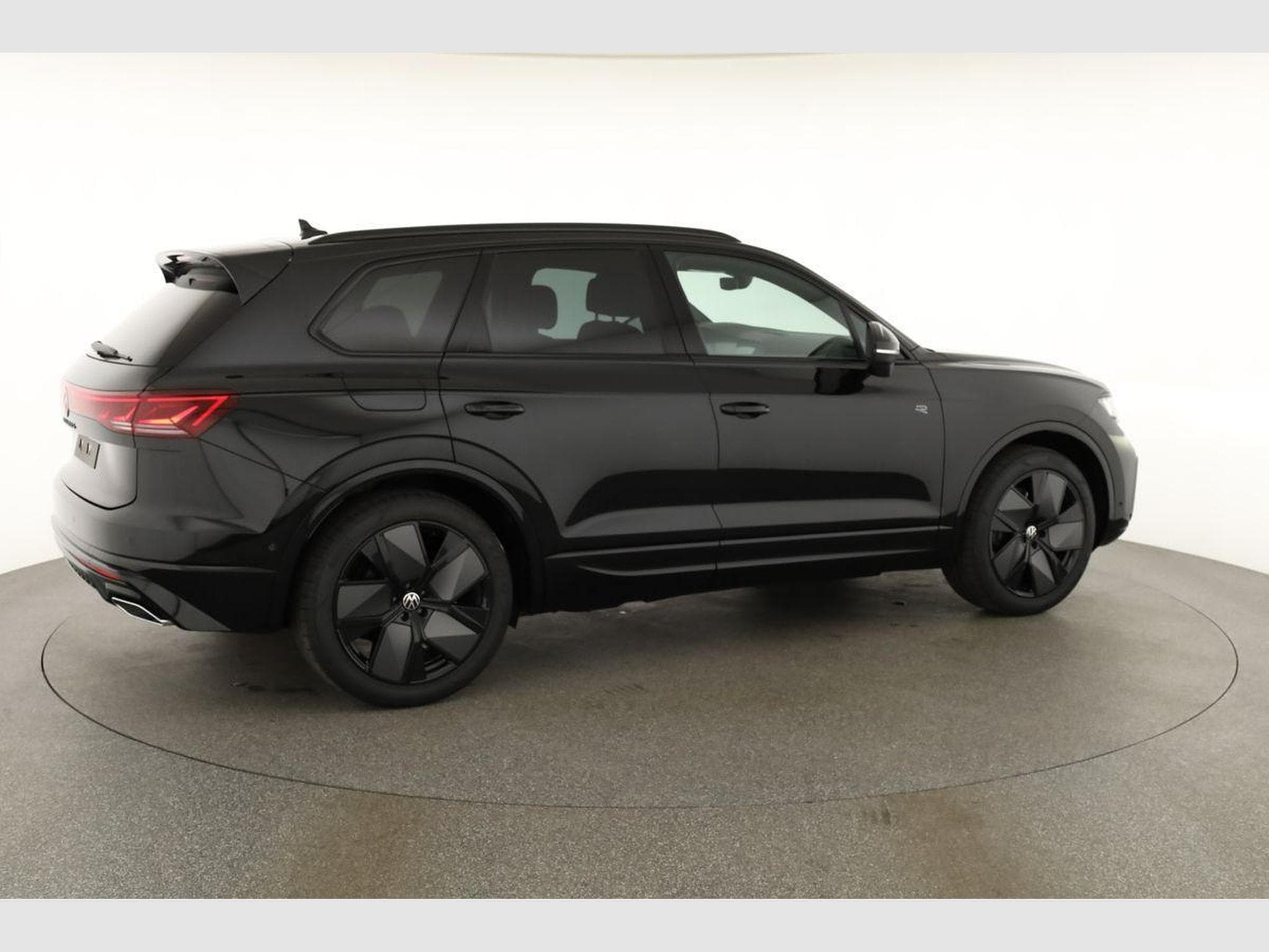 VW Touareg 3.0 TDI 210 kW 4Motion R-Line Final Edition (2026) - Photo 22
