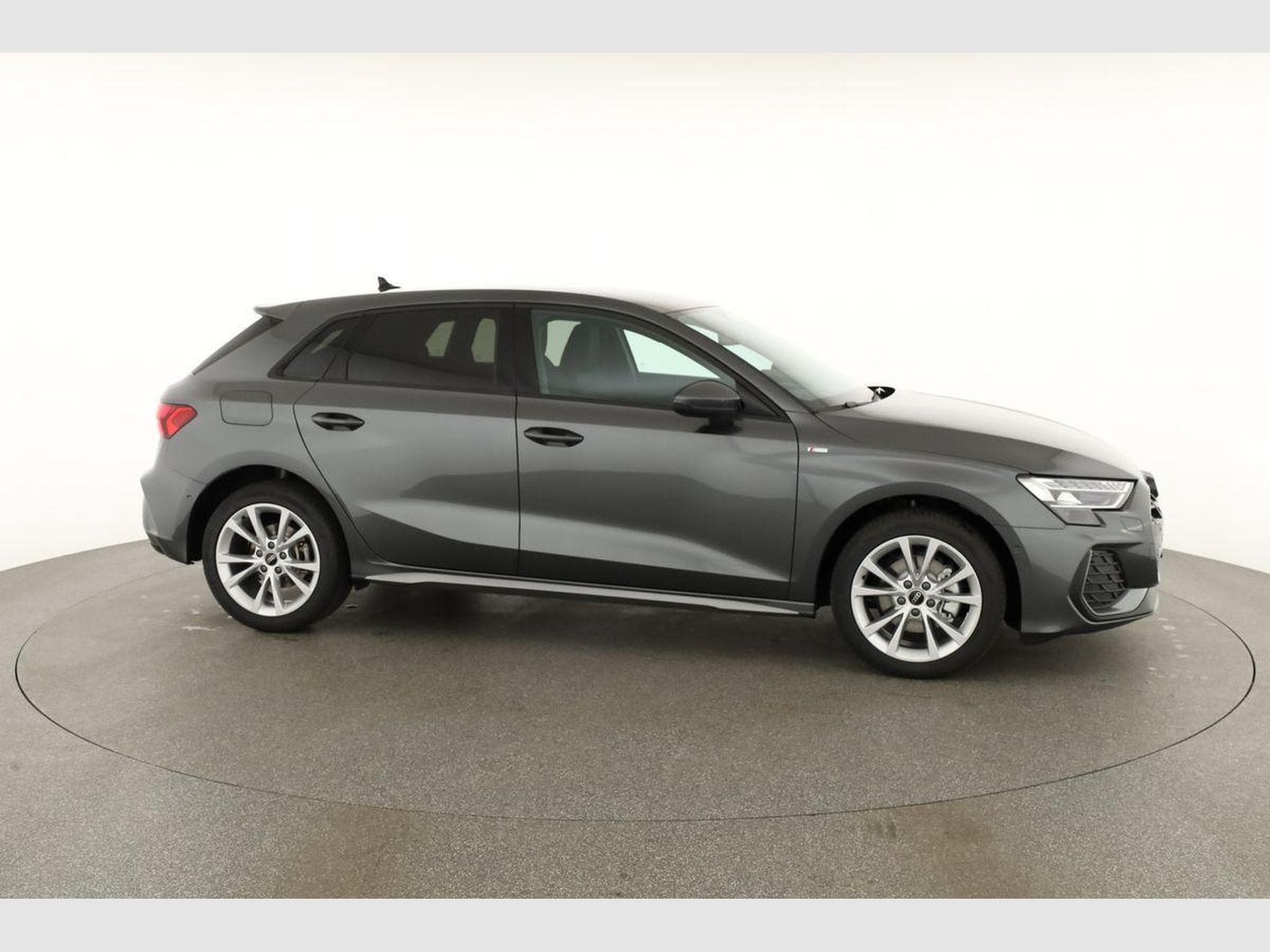 Audi A3 Sportback TFSI 110 kW S line (2026) - Photo 23